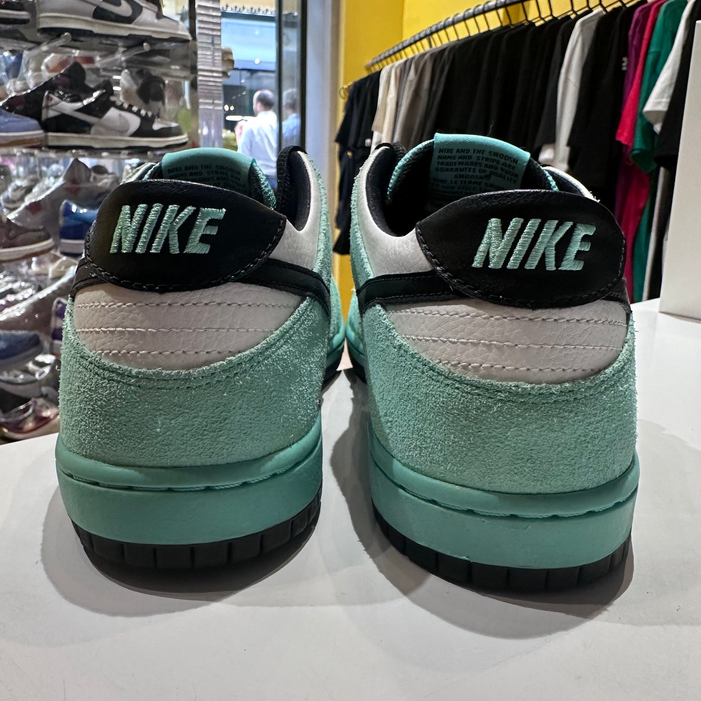 Nike SB Dunk Low Sea Crystal Pre-owned US 9