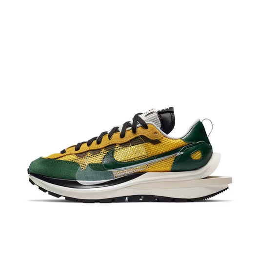 Nike Vaporwaffle sacai Tour Yellow Stadium Green