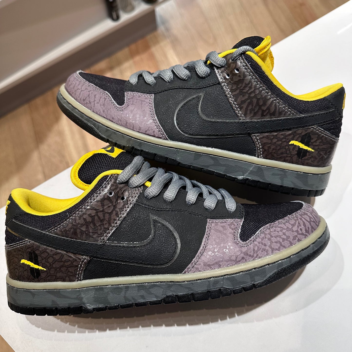 Nike SB Dunk Low Yellow Curb Pre-owned