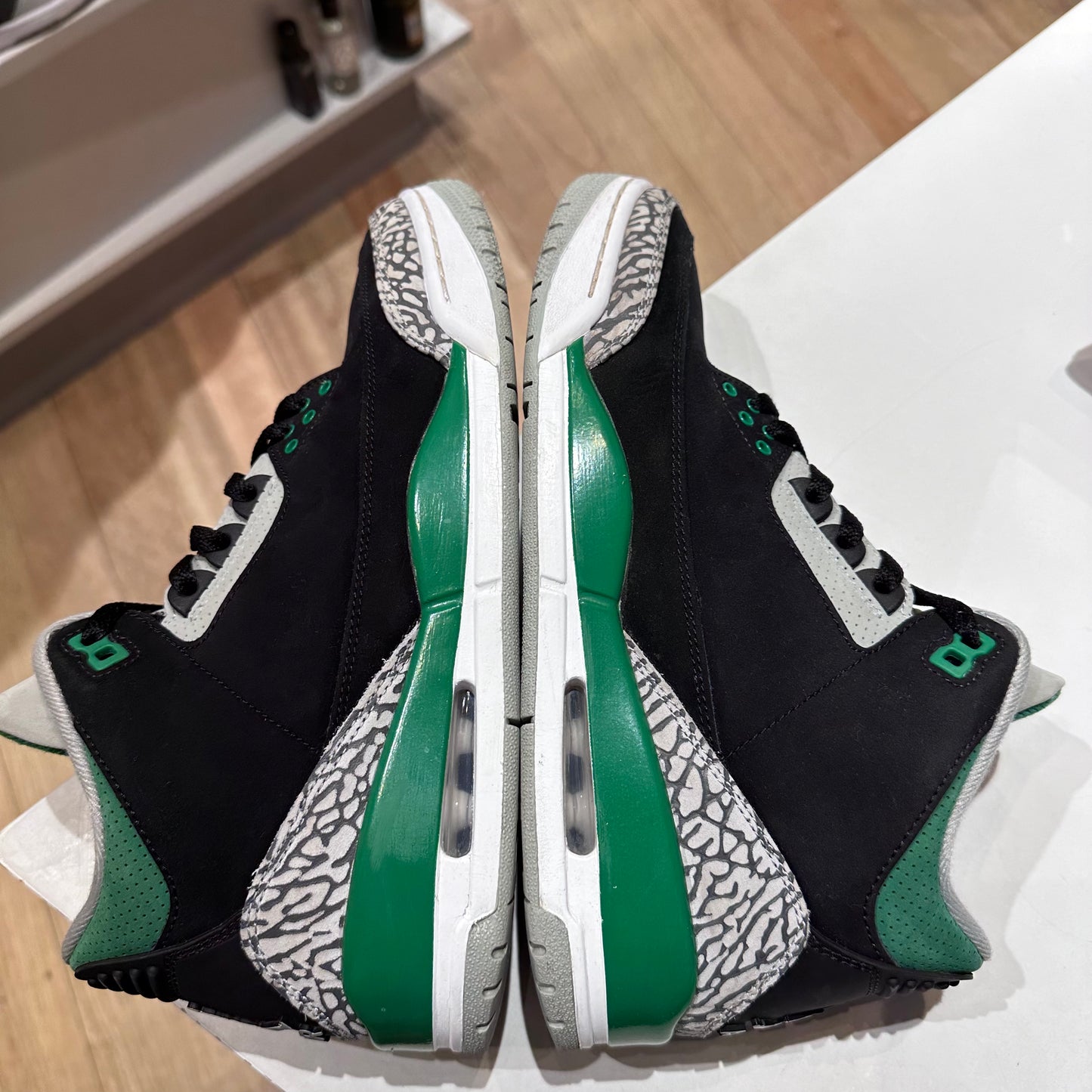 Jordan 3 Retro Pine Green Pre-owned US 9