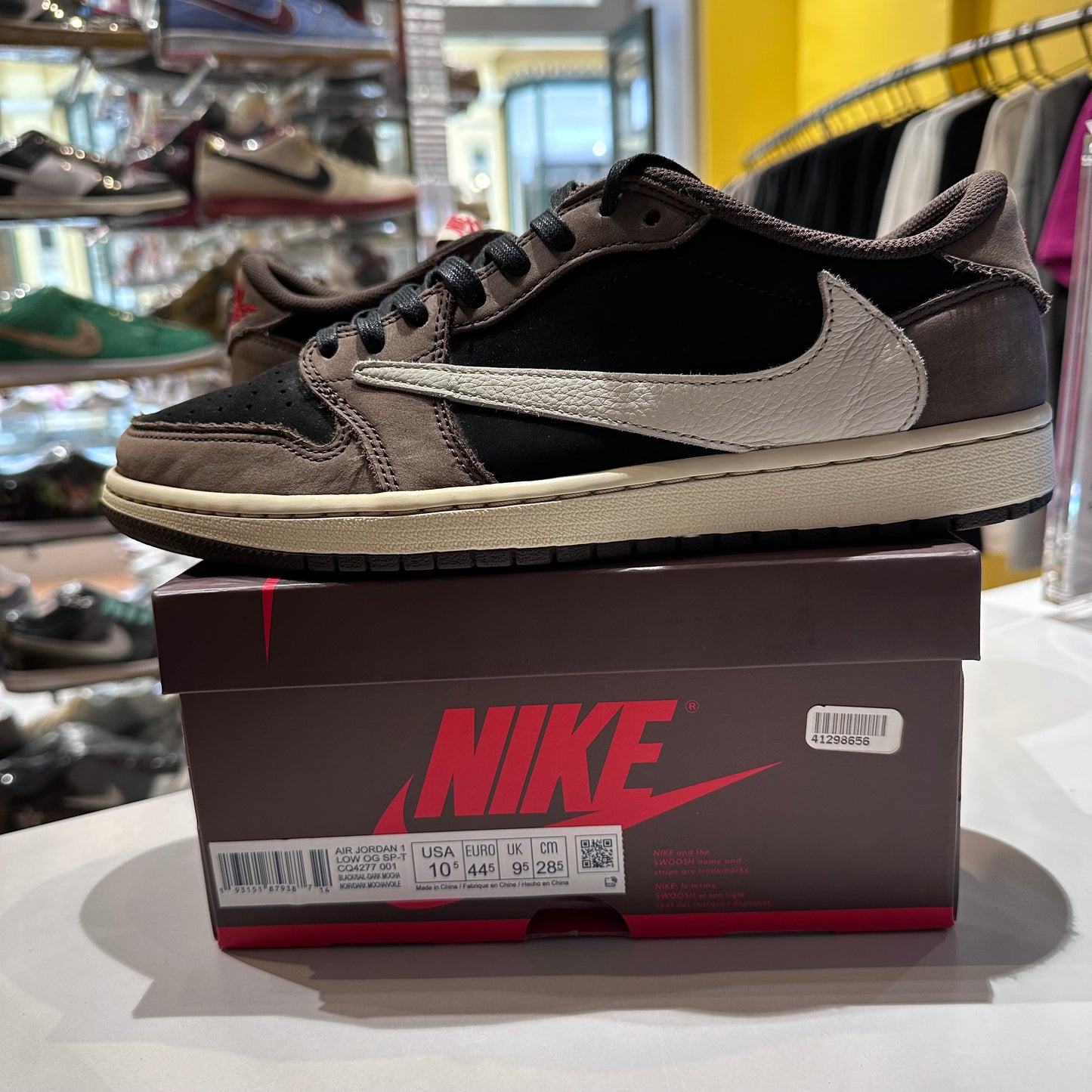 Jordan 1 Retro Low OG SP Travis Scott Mocha Pre-owned