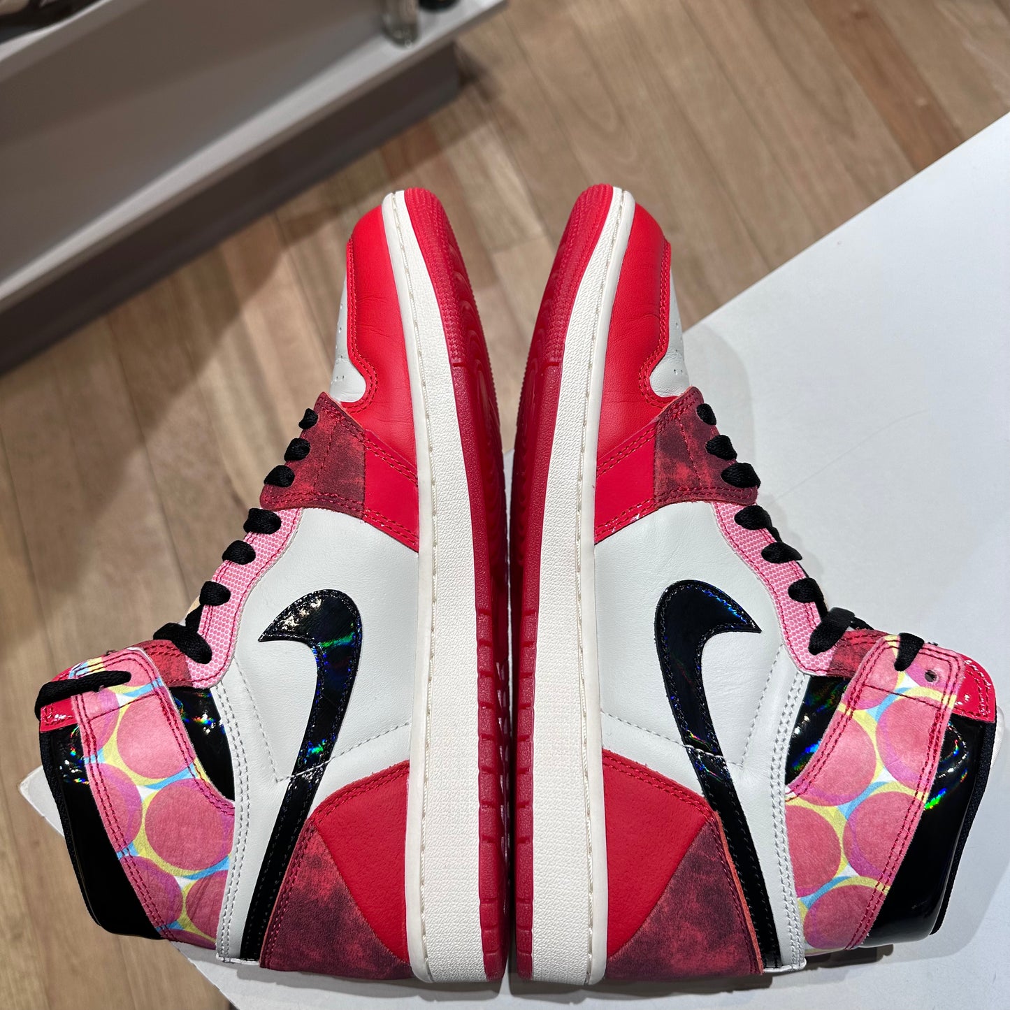 Jordan 1 Retro High OG Spider-Man Across the Spider-Verse Pre-owned US 9.5