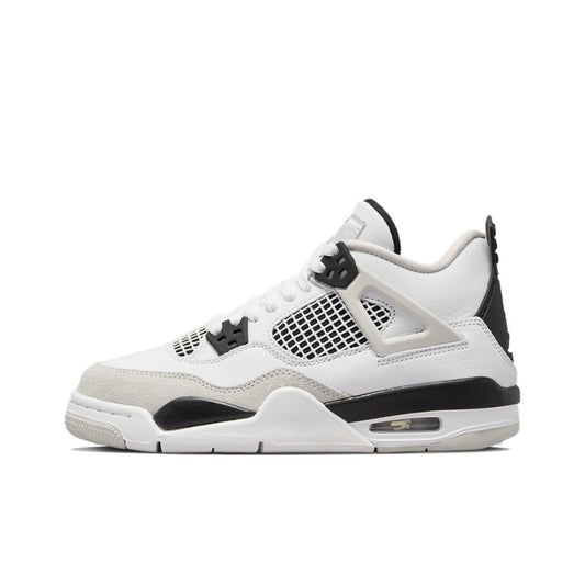 Jordan 4 Retro Military Black (GS) Pre-owned