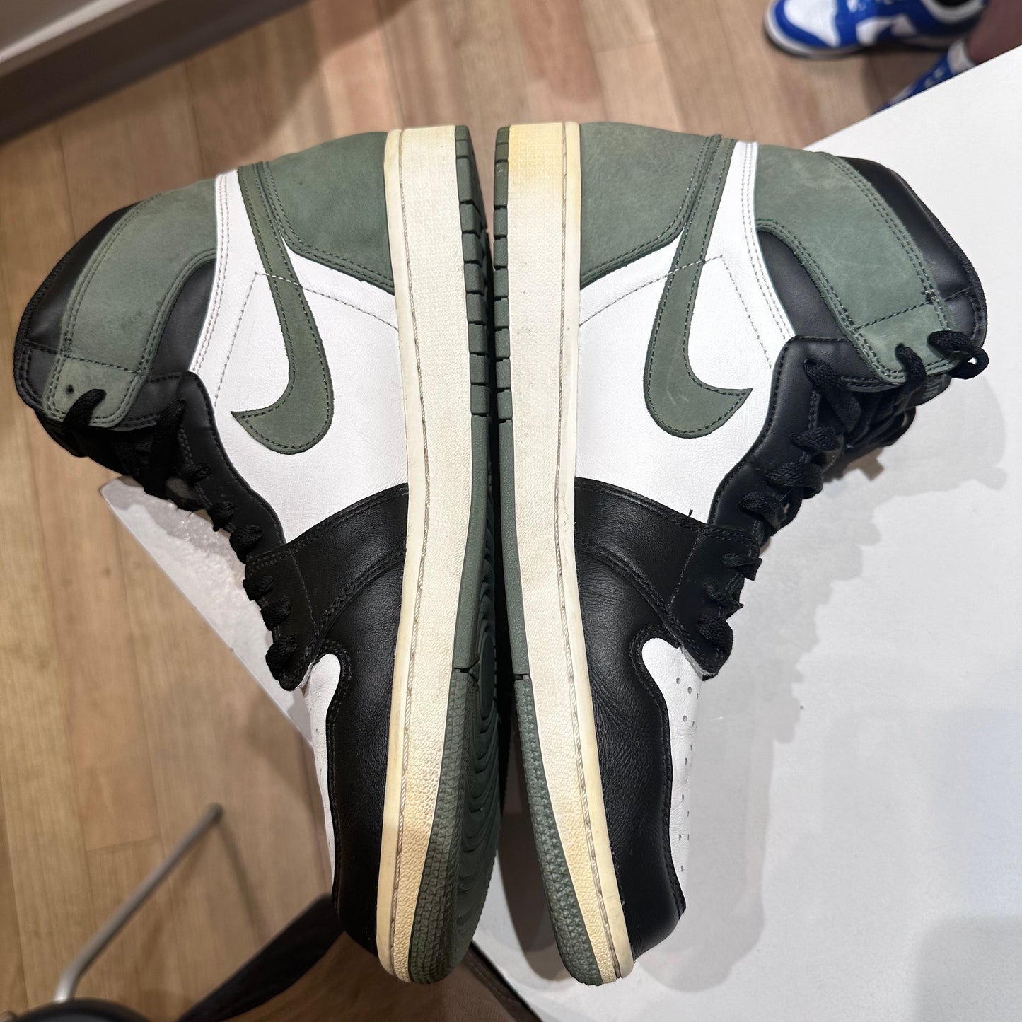 Jordan 1 Retro High Clay Green Pre-owned US 12