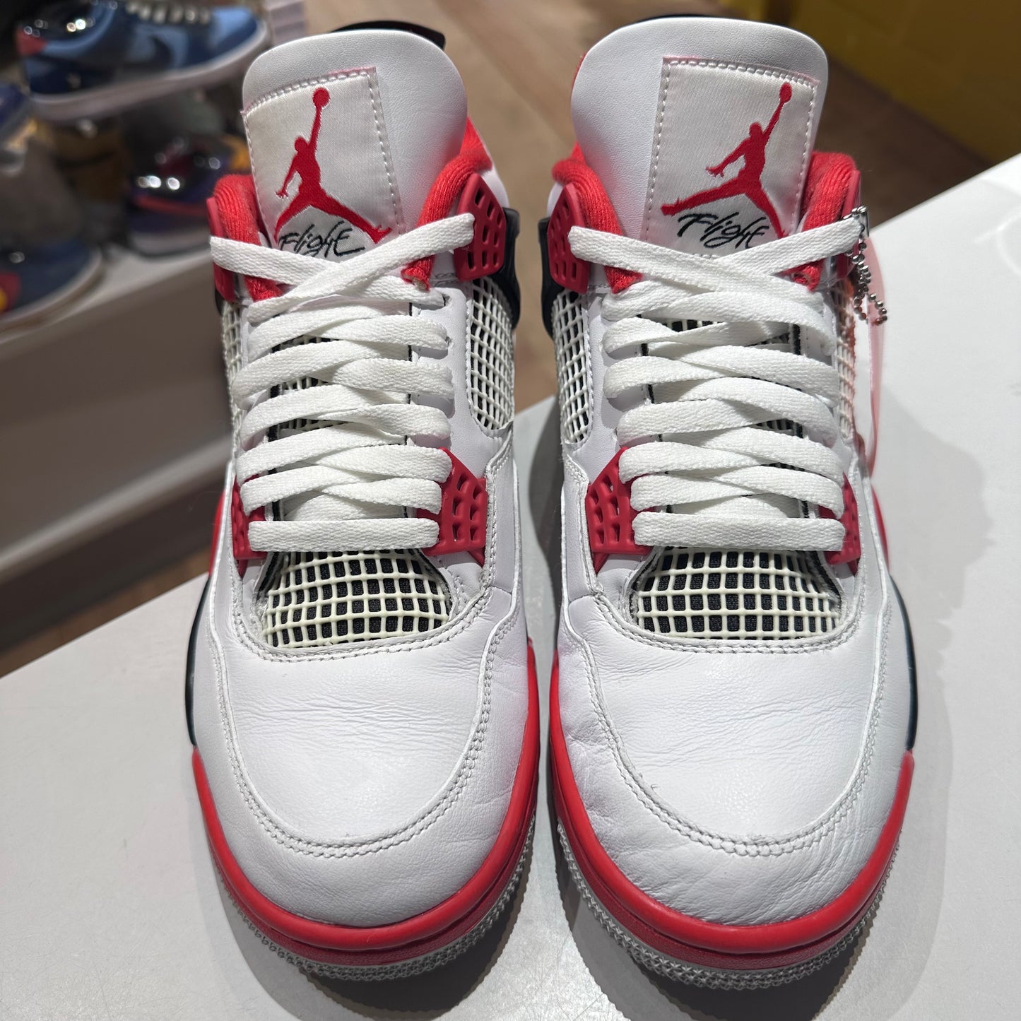 Jordan 4 Retro Fire Red (2020) Pre-owned US 8.5