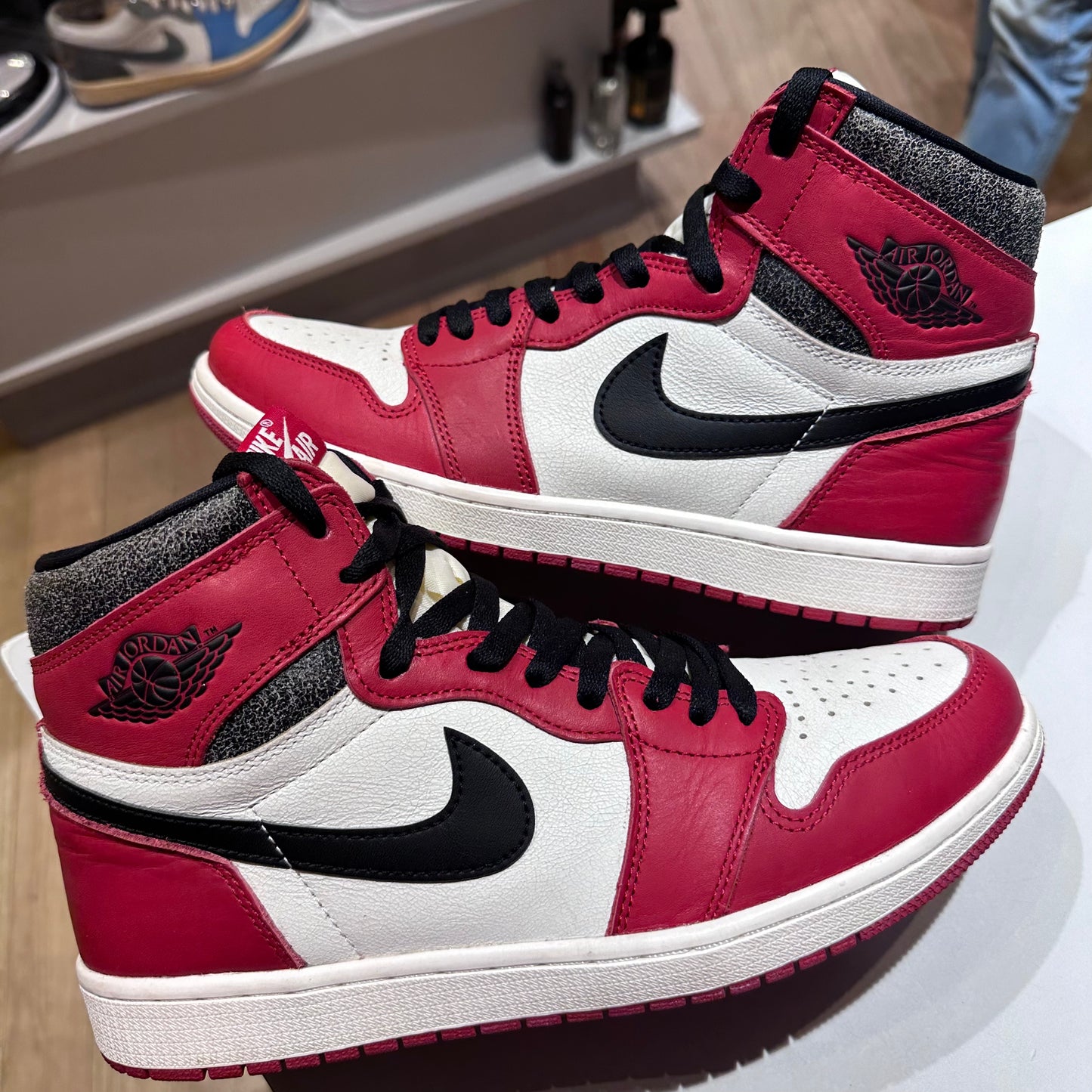 Jordan 1 Retro High OG Chicago Lost and Found Pre-owned US 10