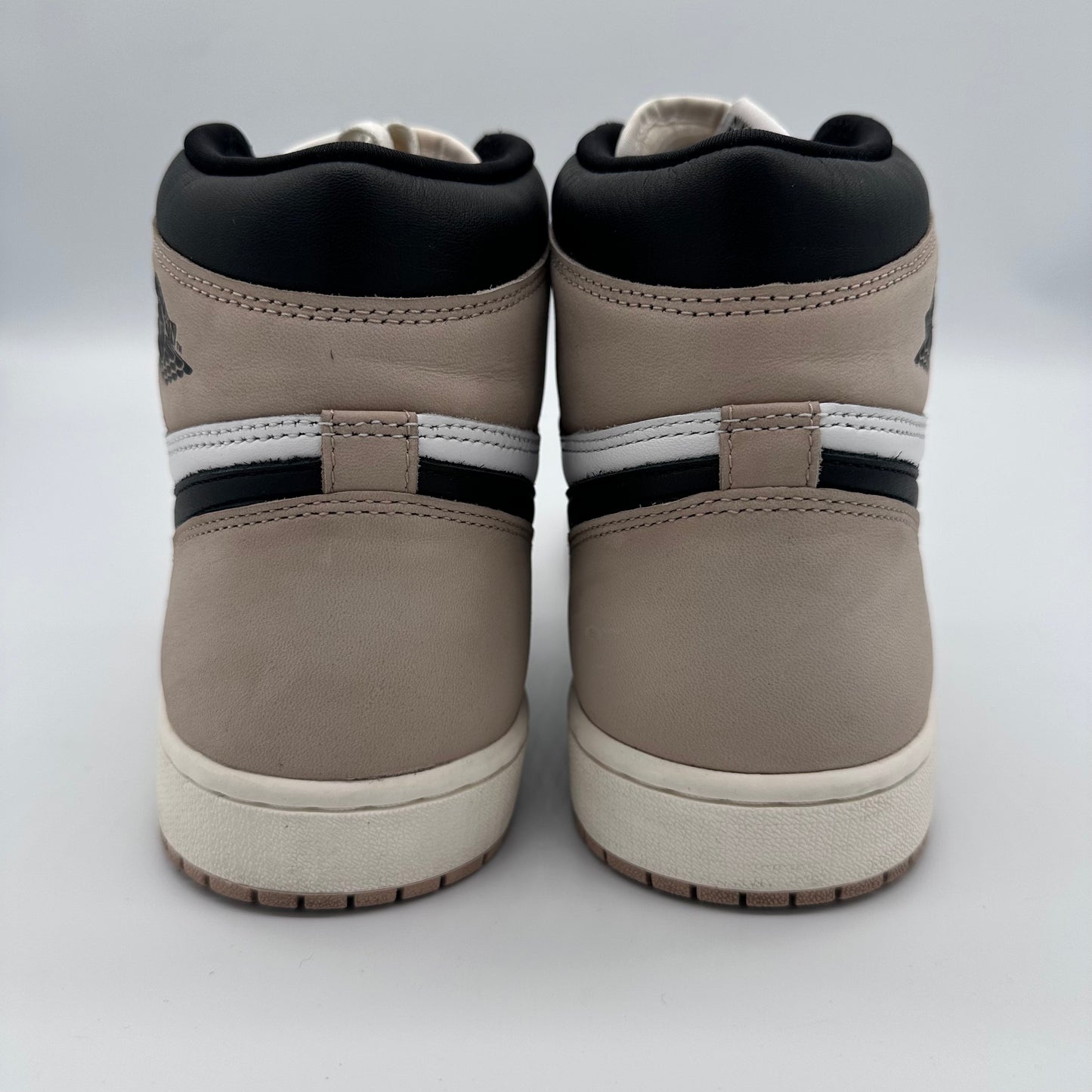 Jordan 1 Retro High OG Latte Pre-owned US10.5