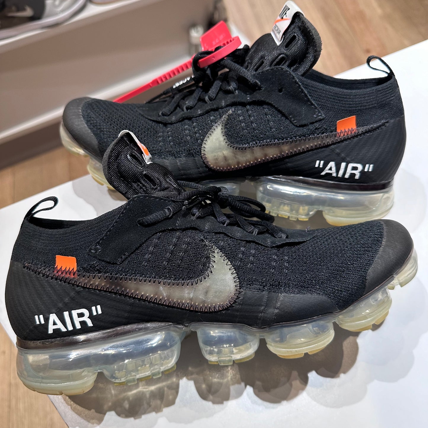 Nike Air VaporMax Off-White Black (2018) Pre-owned US11