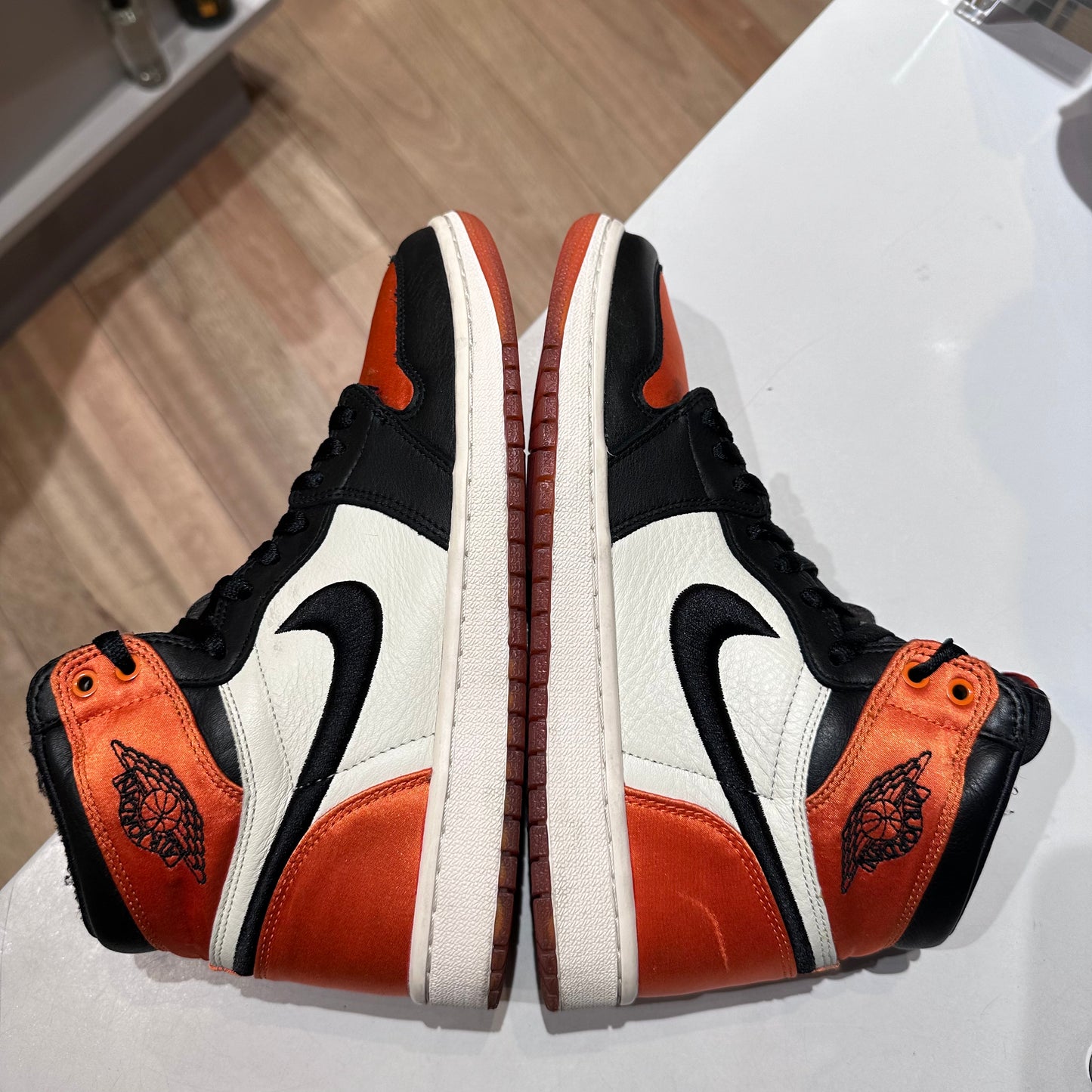 Jordan 1 Retro High OG Satin Shattered Backboard (Women's) Pre-owned WUS 8.5