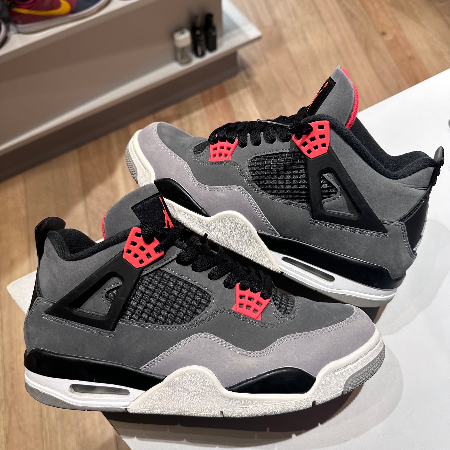 Jordan 4 Retro Infrared Pre-owned US 9