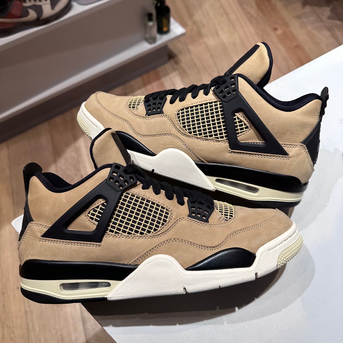 Jordan 4 Retro Fossil (Women's) Pre-owned WUS 12