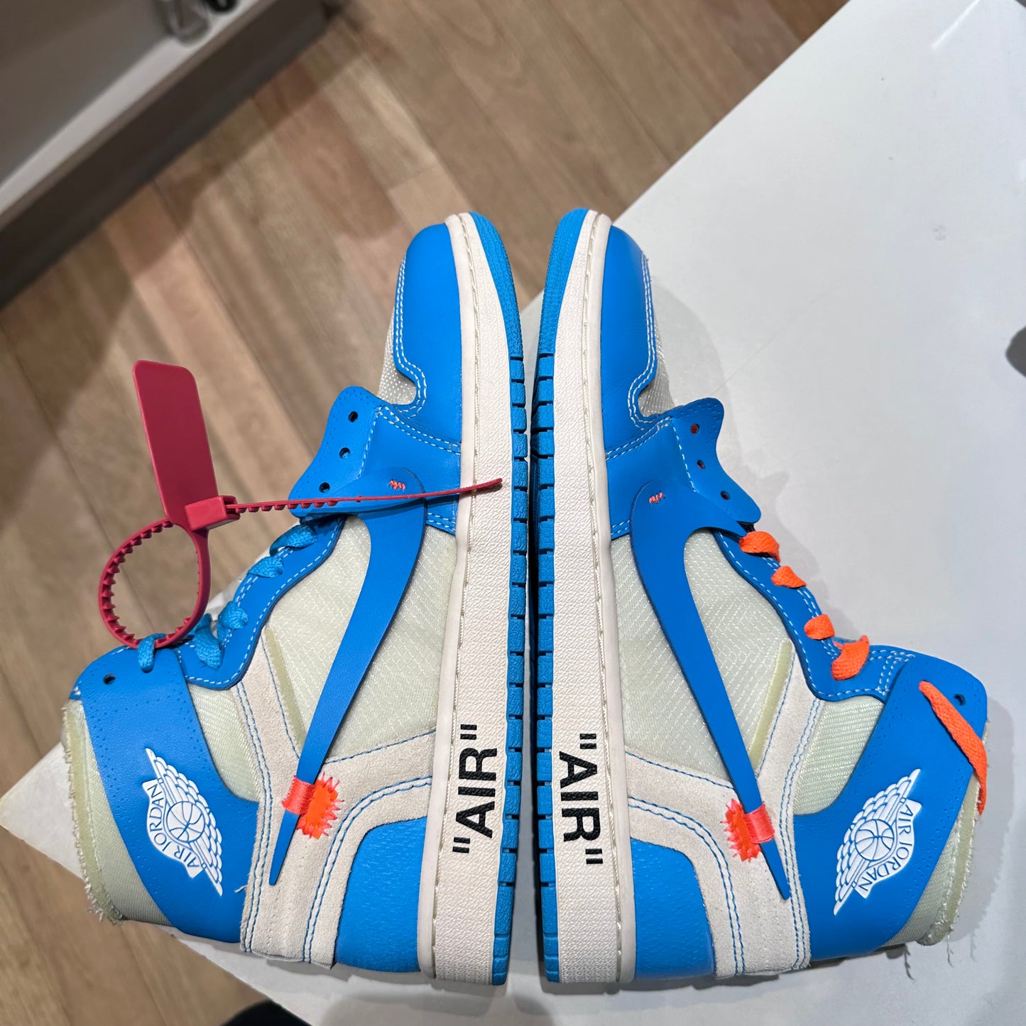 Jordan 1 Retro High Off-White University Blue Pre-owned US 9