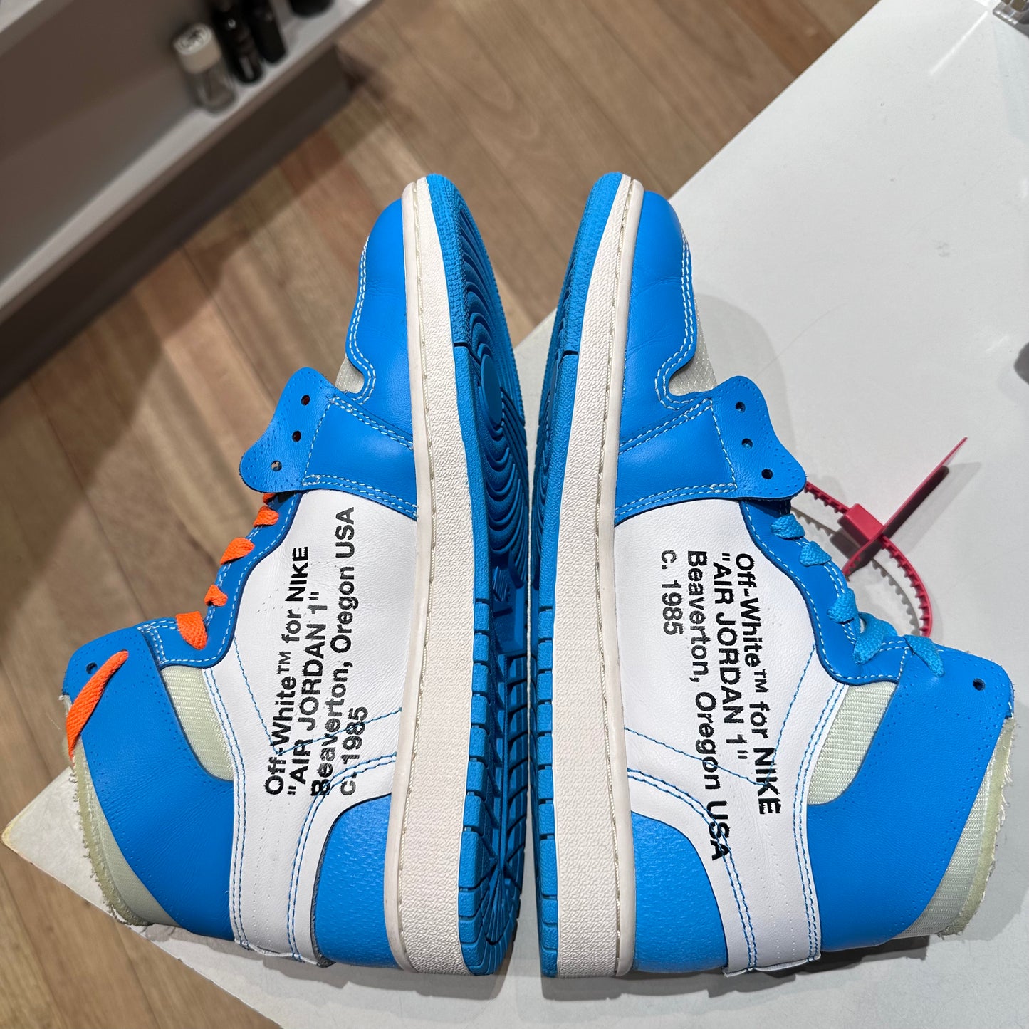 Jordan 1 Retro High Off-White University Blue Pre-owned US 9