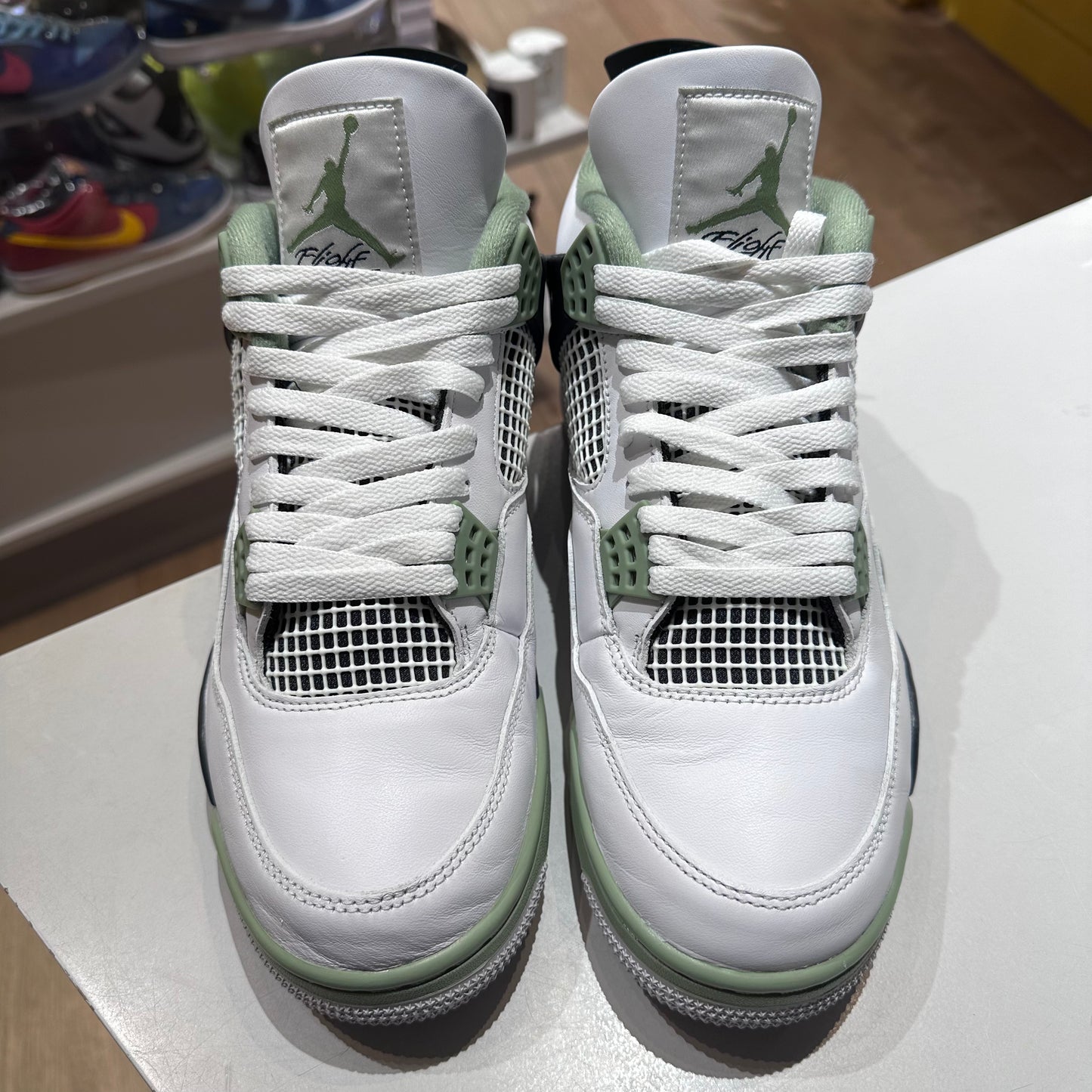 Jordan 4 Retro Seafoam (Women's) Pre-owned WUS 12