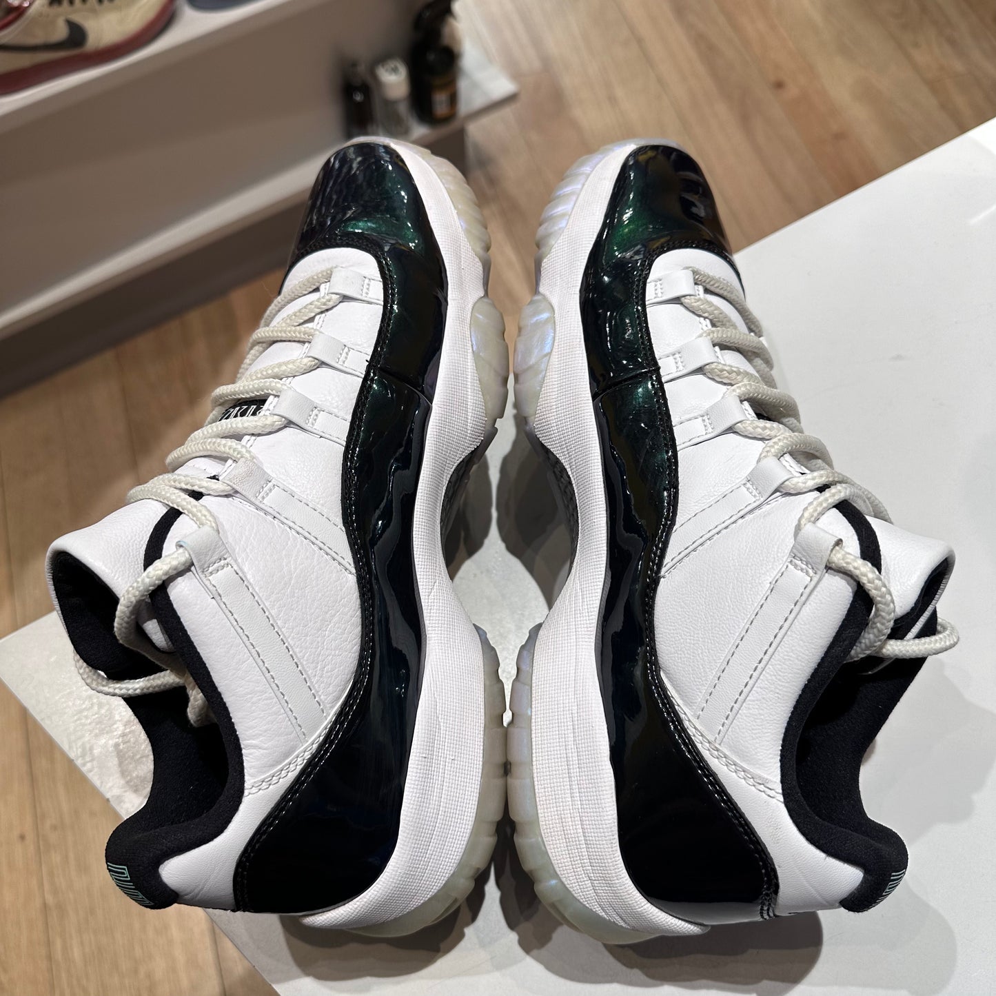 Jordan 11 Retro Low Iridescent US 12 Pre-owned