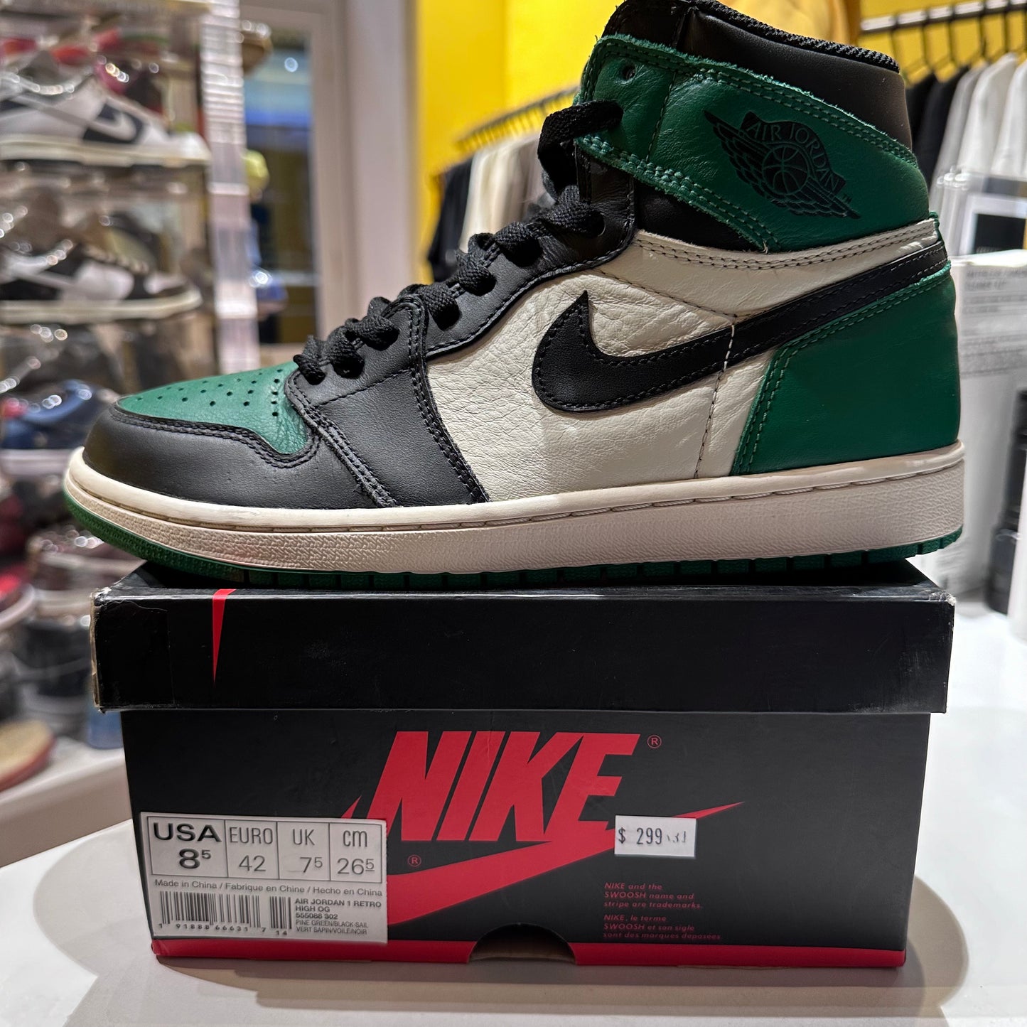 Jordan 1 Retro High Pine Green Pre-owned US 8.5