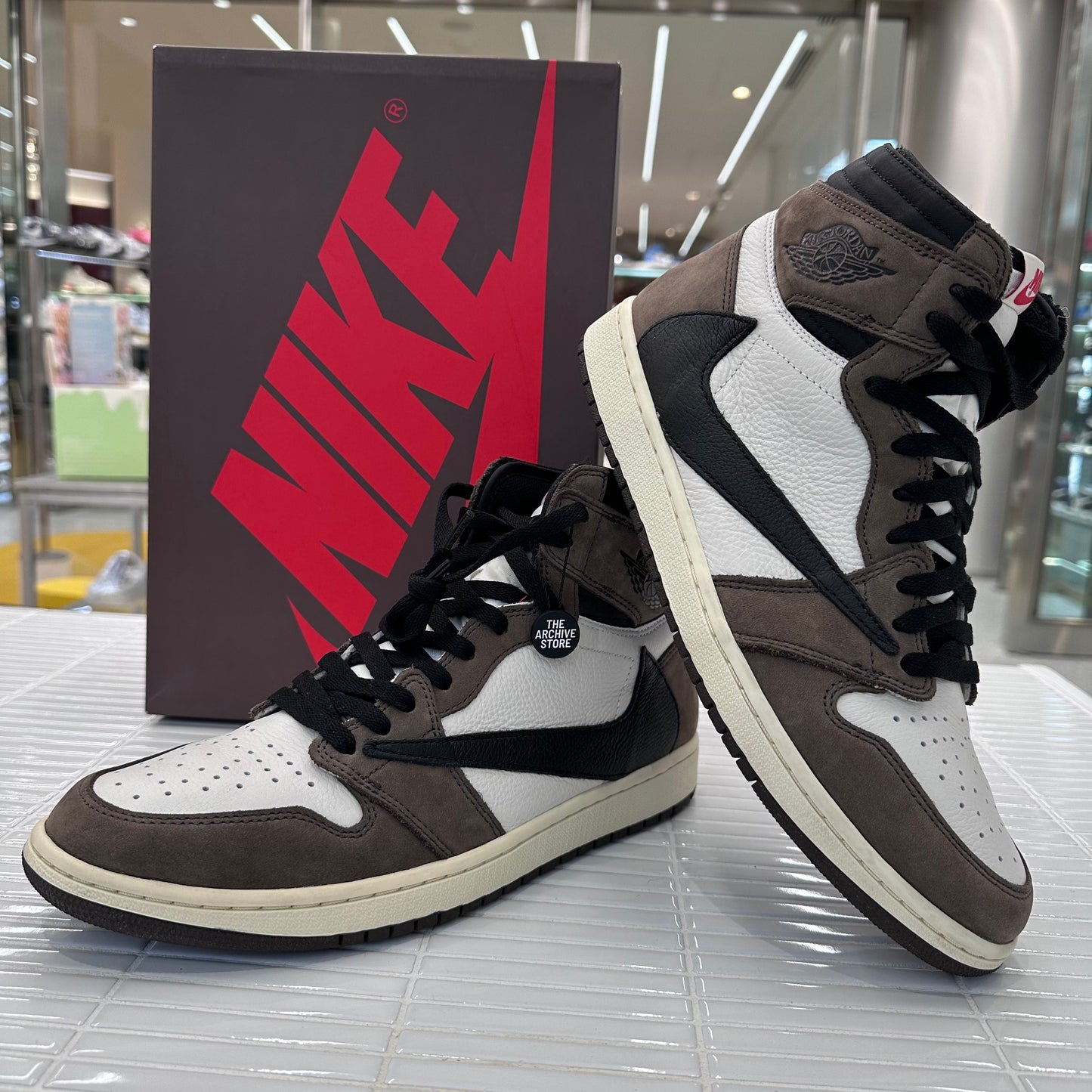 Jordan 1 Retro High OG SP Travis Scott Mocha Pre-owned US 11