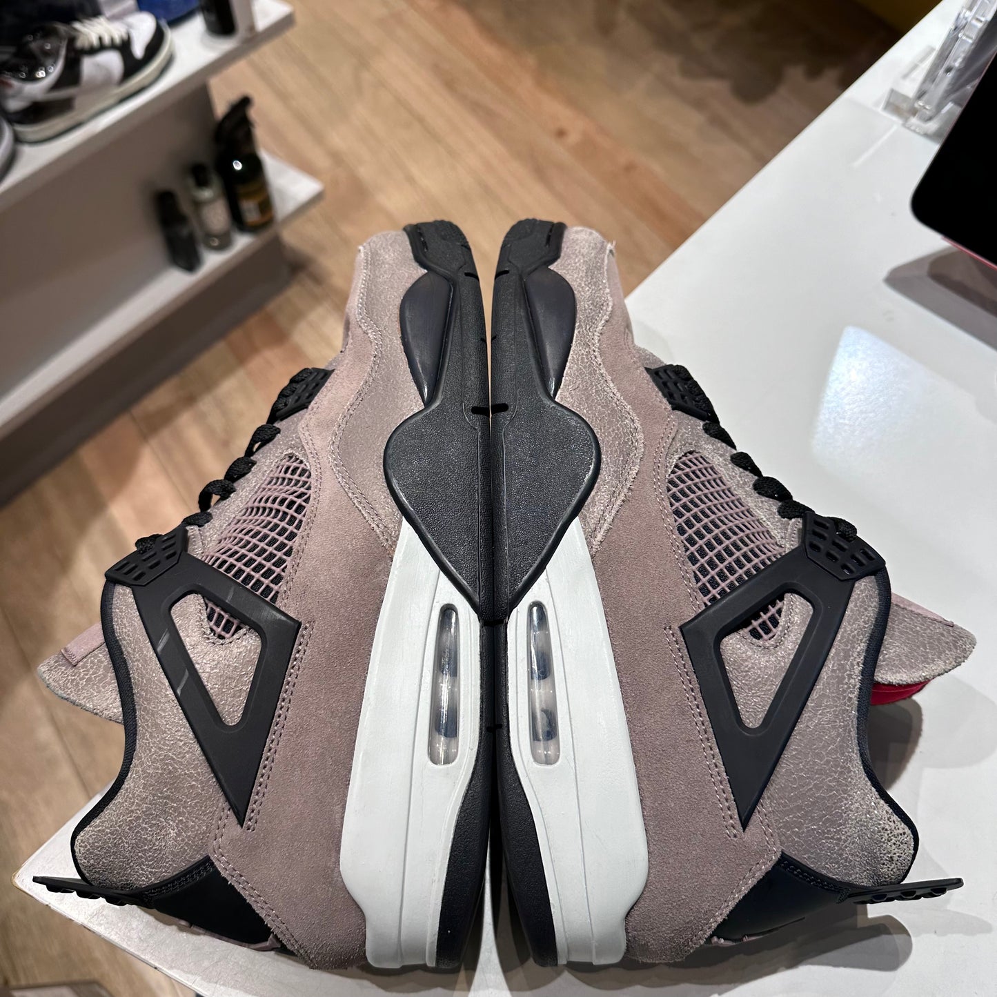 Jordan 4 Retro Taupe Haze Pre-owned US 12