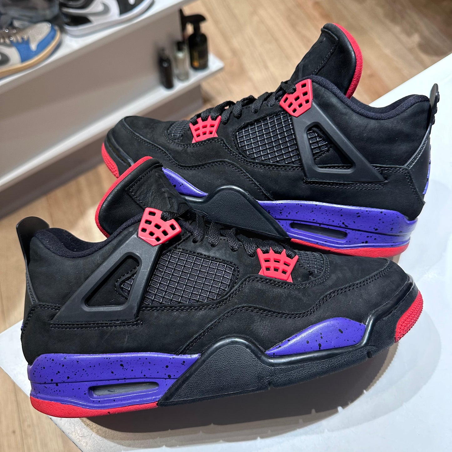 Jordan 4 Retro Raptors (2018) Pre-owned US 9.5