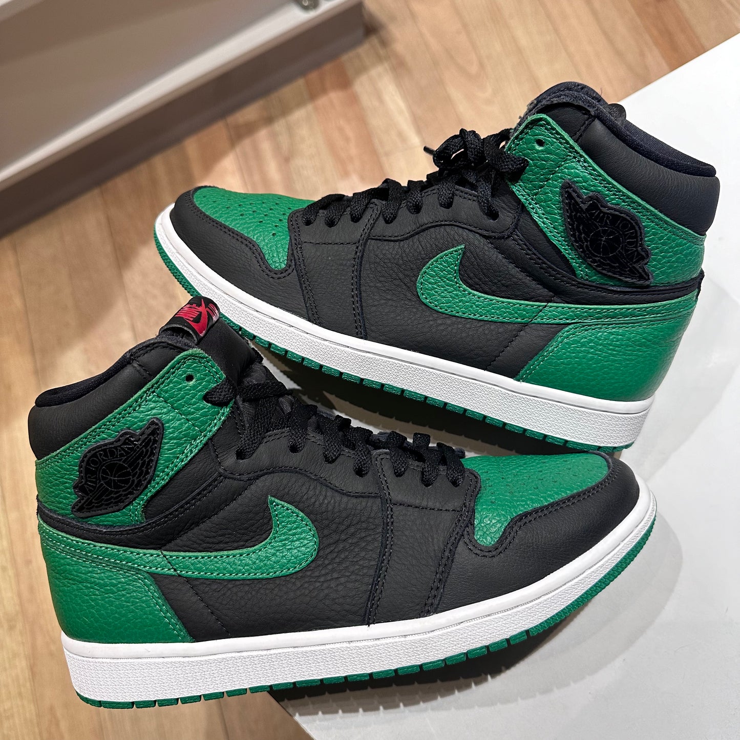 Jordan 1 Retro High Pine Green Black Pre-owned US 9