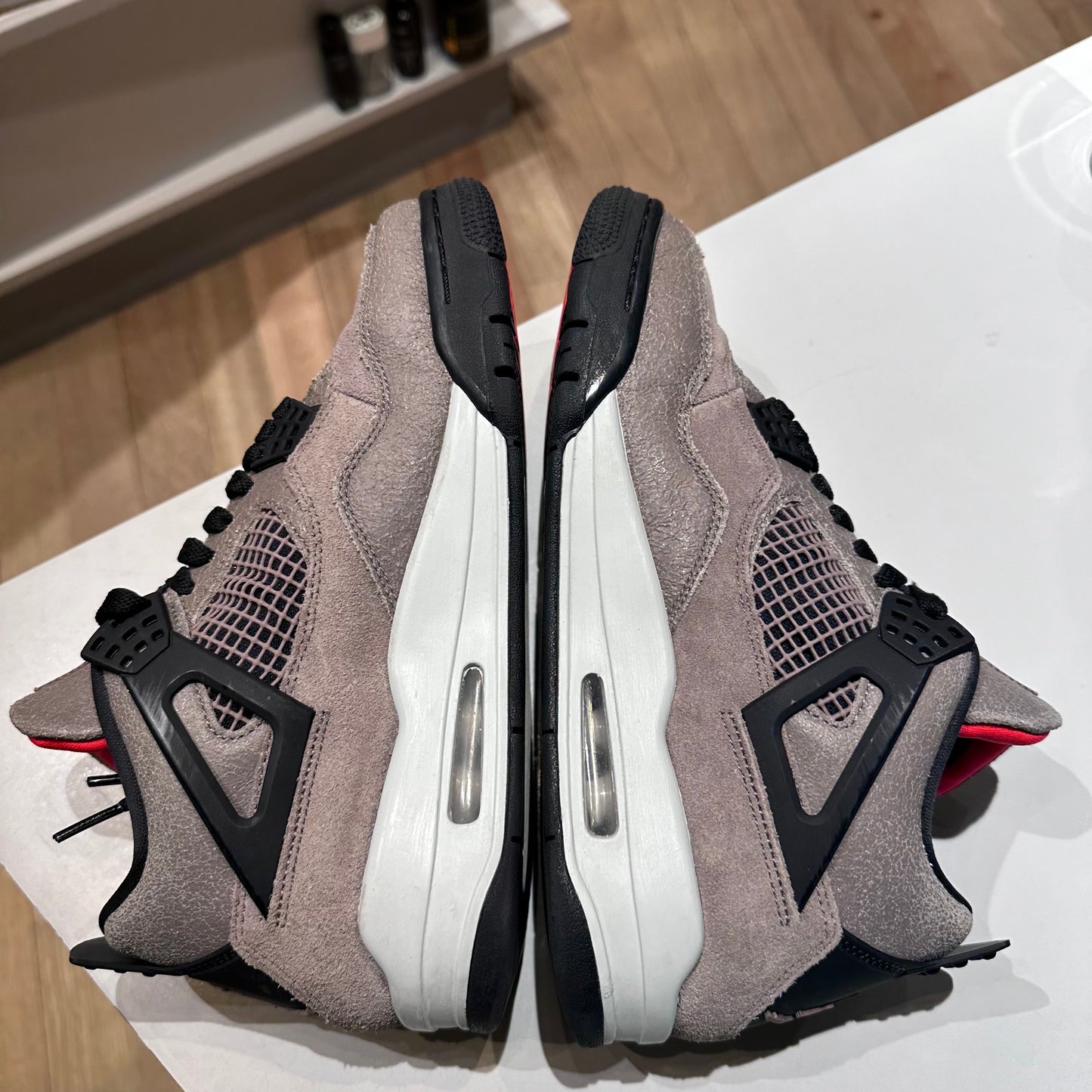 Jordan 4 Retro Taupe Haze Pre-owned US 8