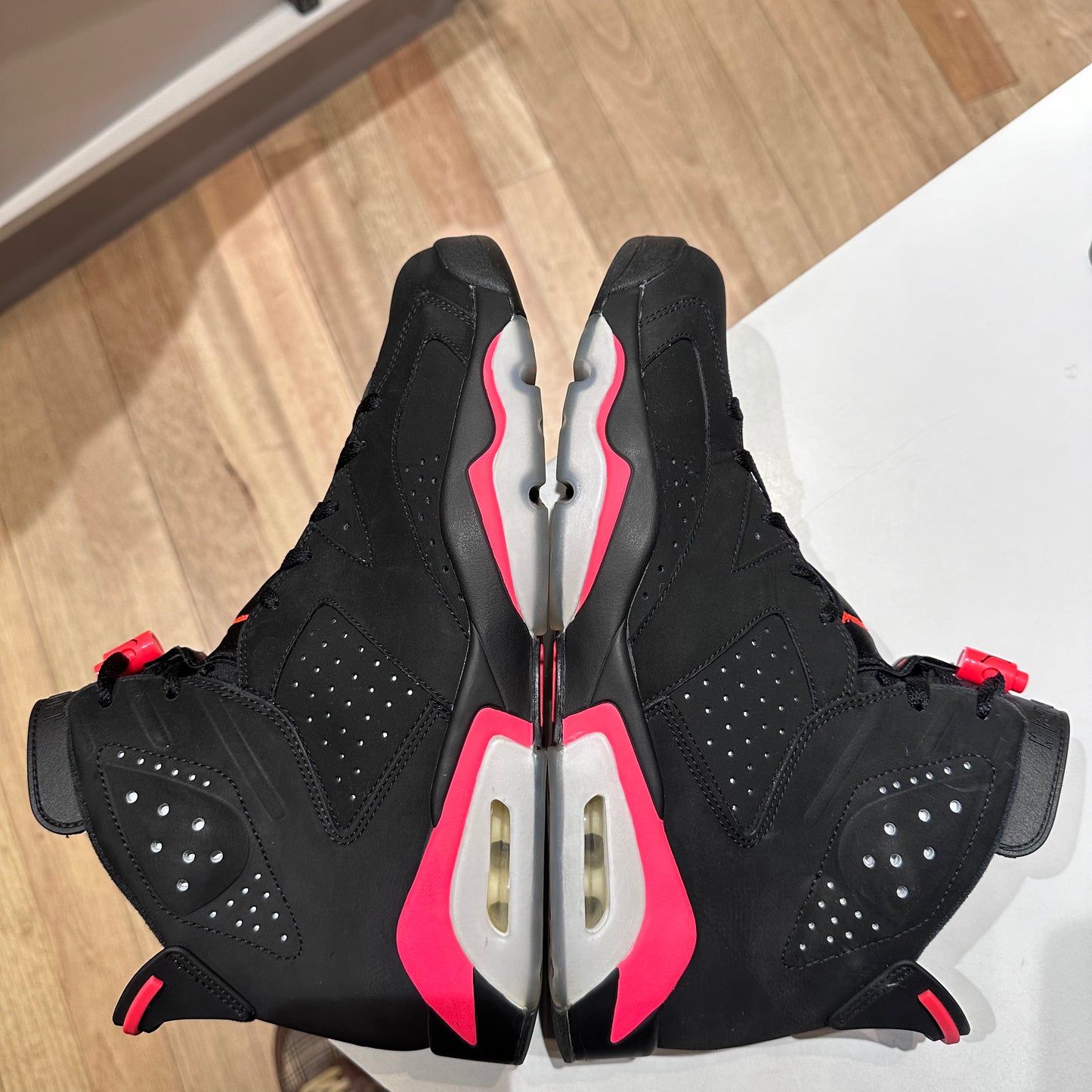 Jordan 6 Retro Infrared Black (2014) Pre-owned US 12