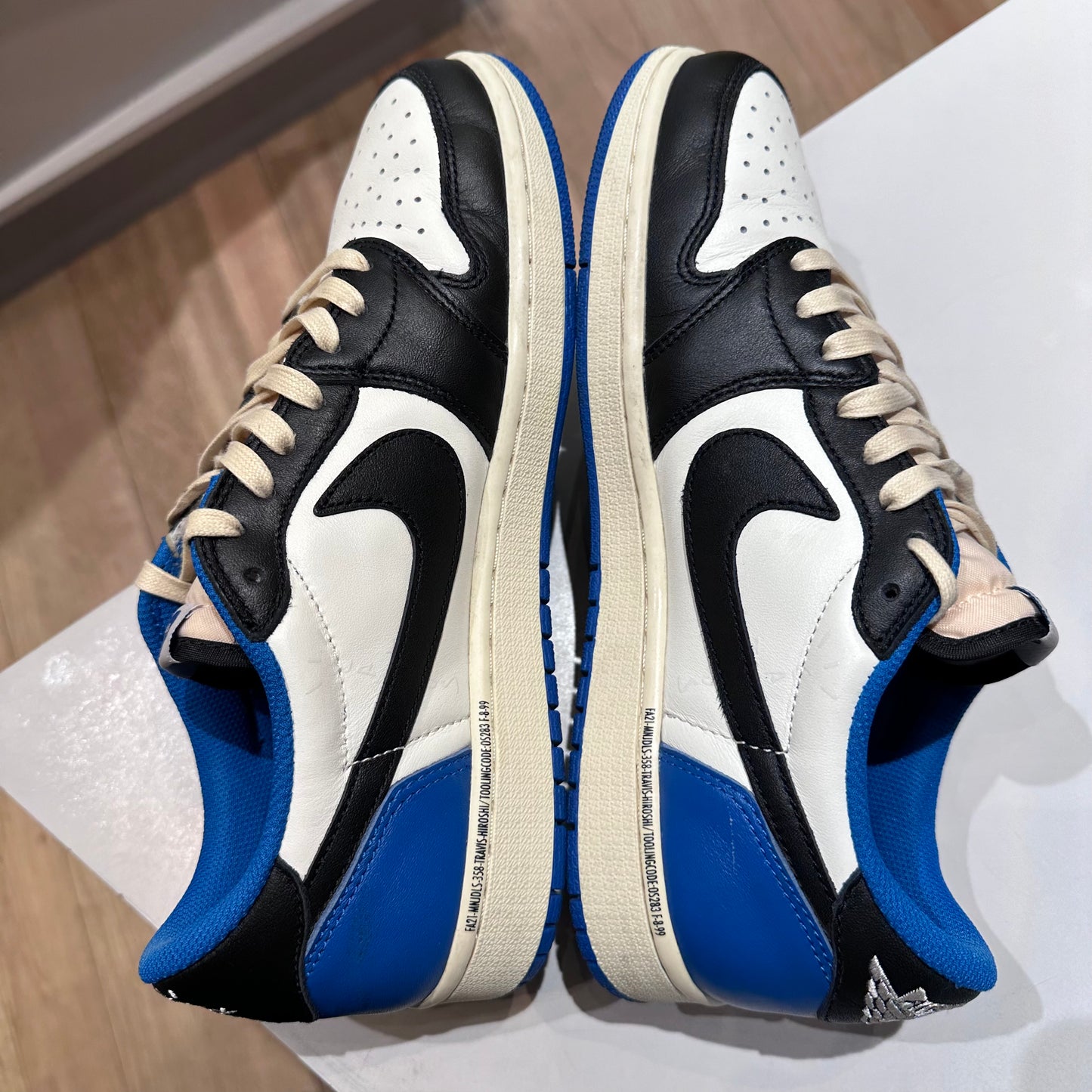 Jordan 1 Retro Low OG SP Fragment x Travis Scott Pre-owned US 9