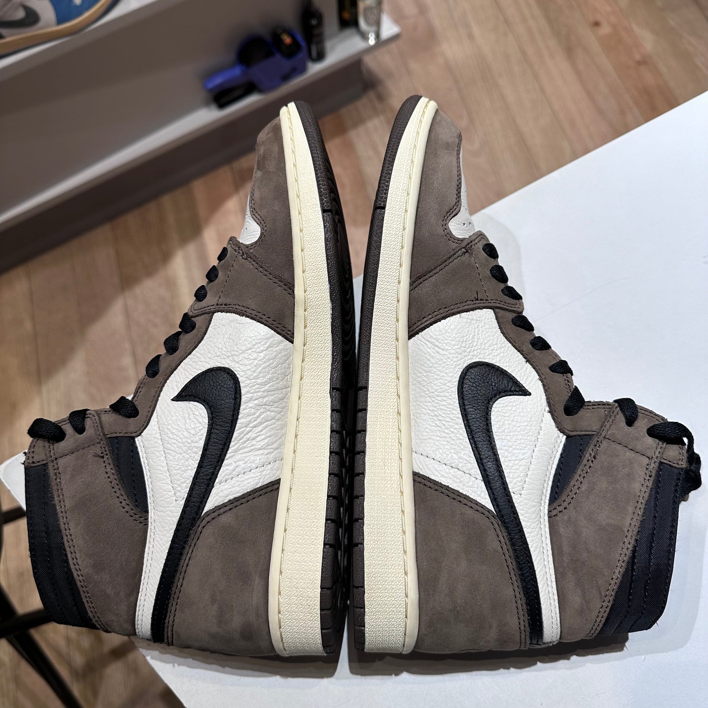 Jordan 1 Retro High OG SP Travis Scott Mocha Pre-owned US 11