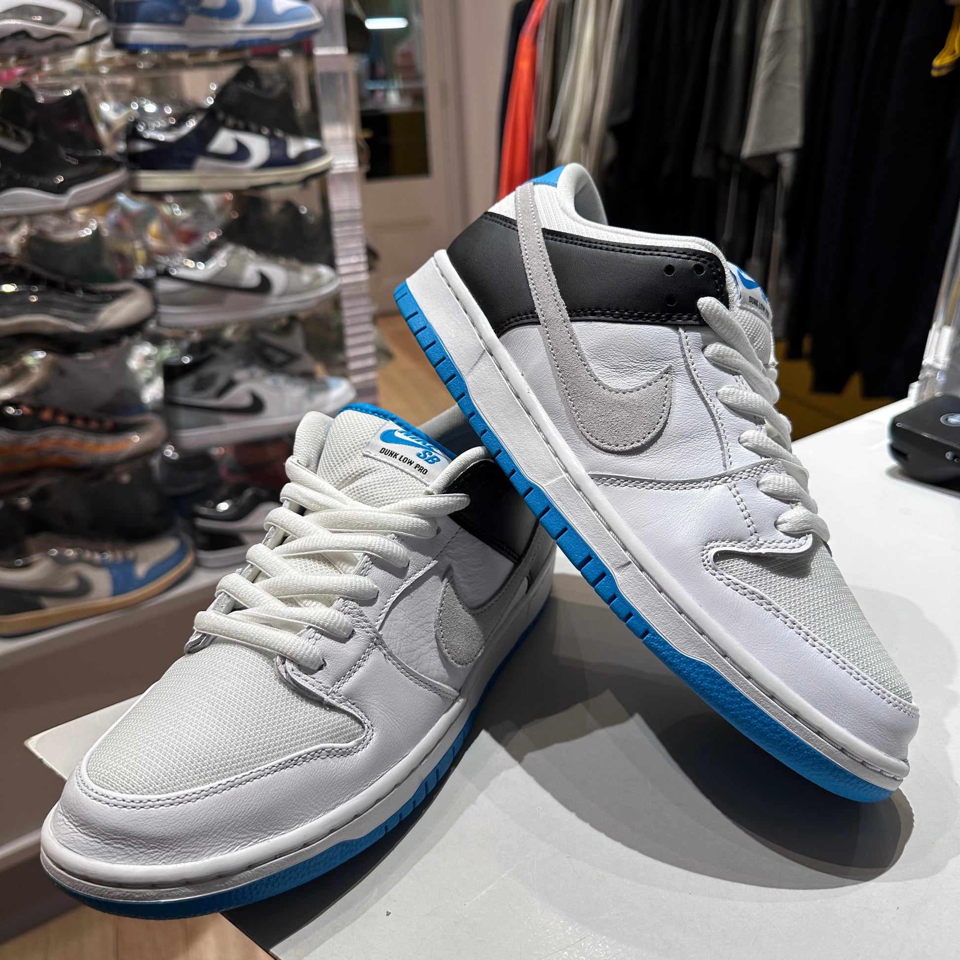 Nike SB Dunk Low Laser Blue Pre owned US 10 The Archive Store