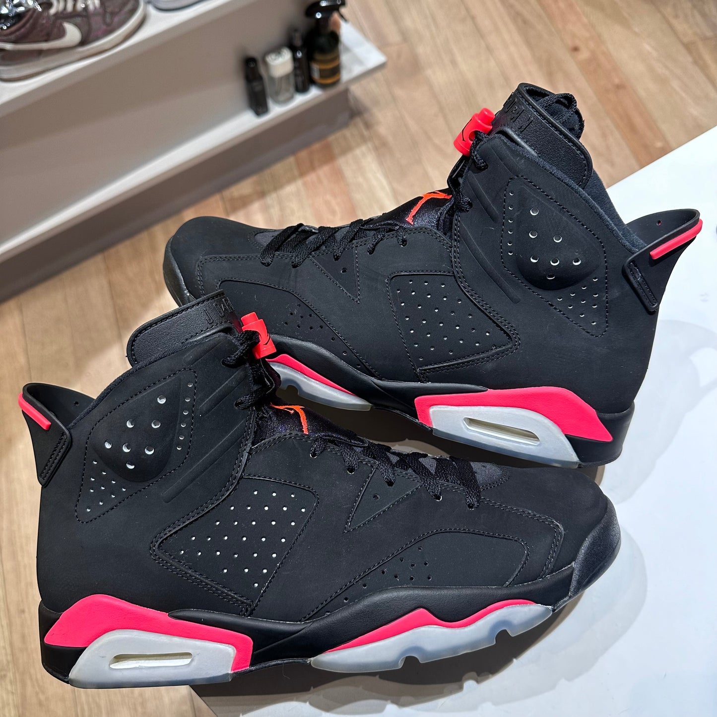 Jordan 6 Retro Infrared Black (2014) Pre-owned US 12