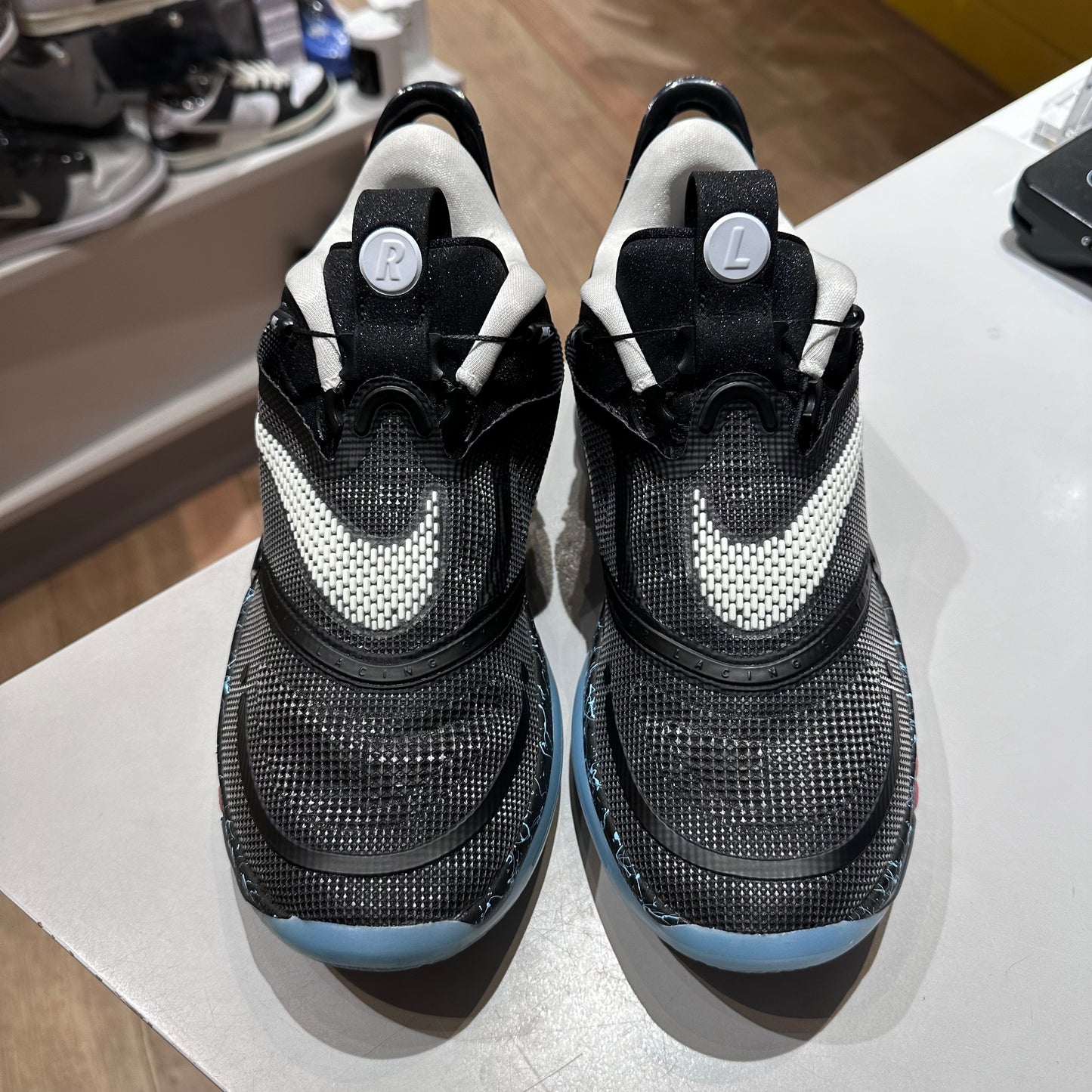 Nike Adapt BB 2.0 Mag Alternate (AU Charger) Pre-owned US 8