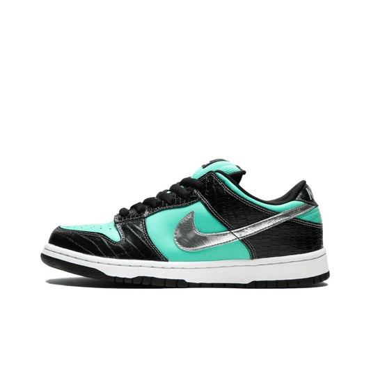 Nike SB Dunk Low Diamond Supply Co.