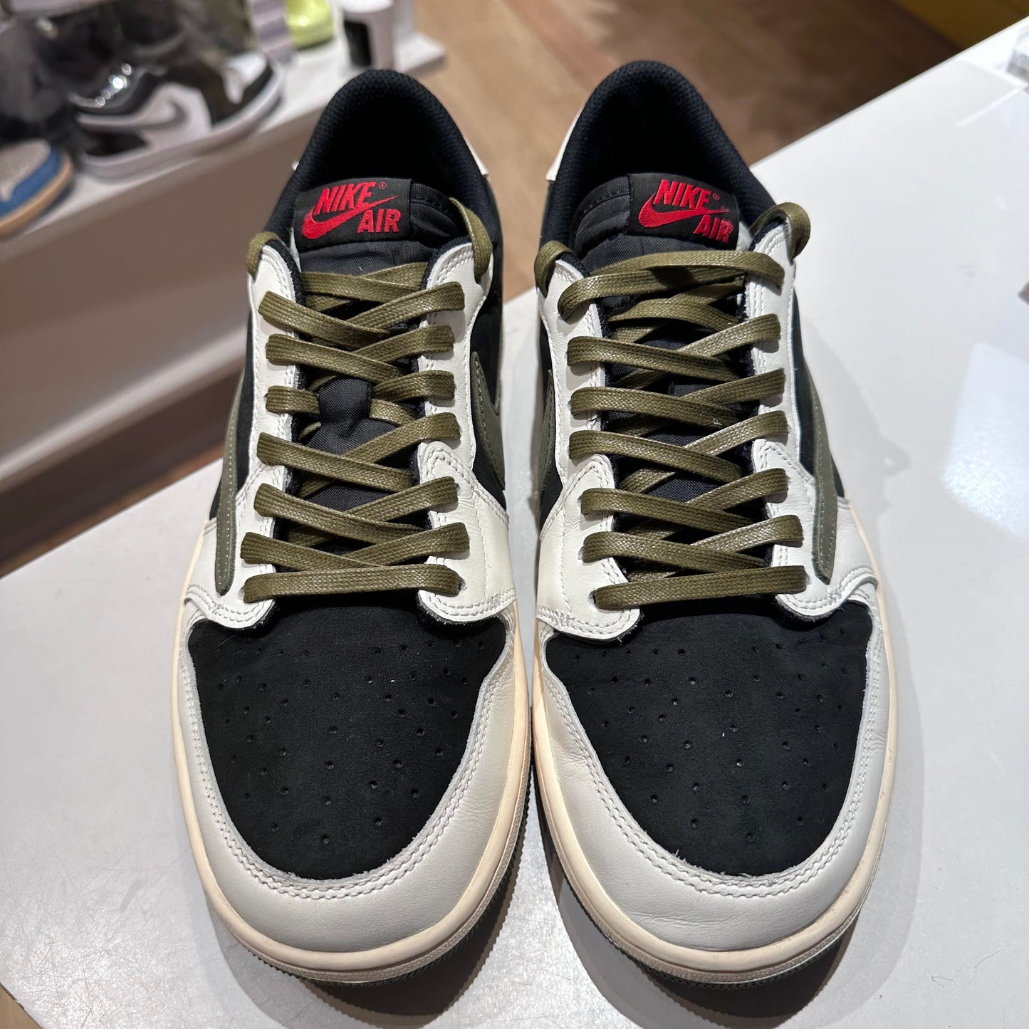 Jordan 1 Retro Low OG SP Travis Scott Olive (Women's) Pre-owned WUS 11.5