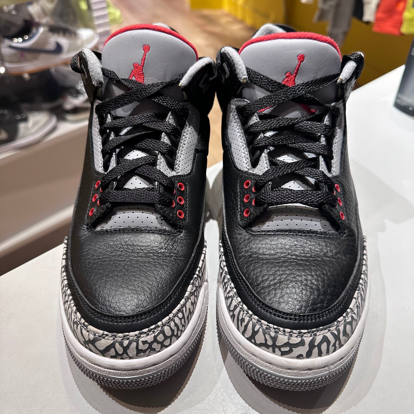 Jordan 3 Retro Black Cement (2018) Pre-owned US 8