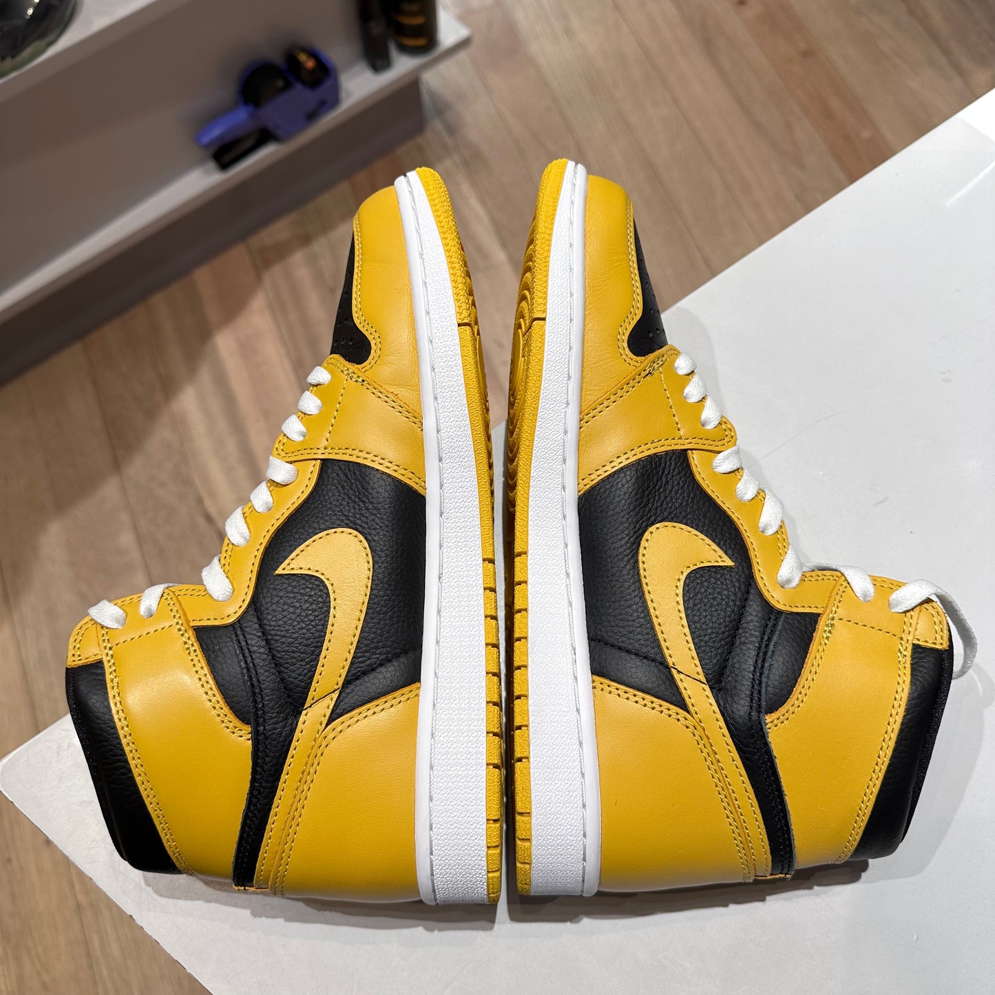 Jordan 1 Retro High Pollen Pre-owned US 10