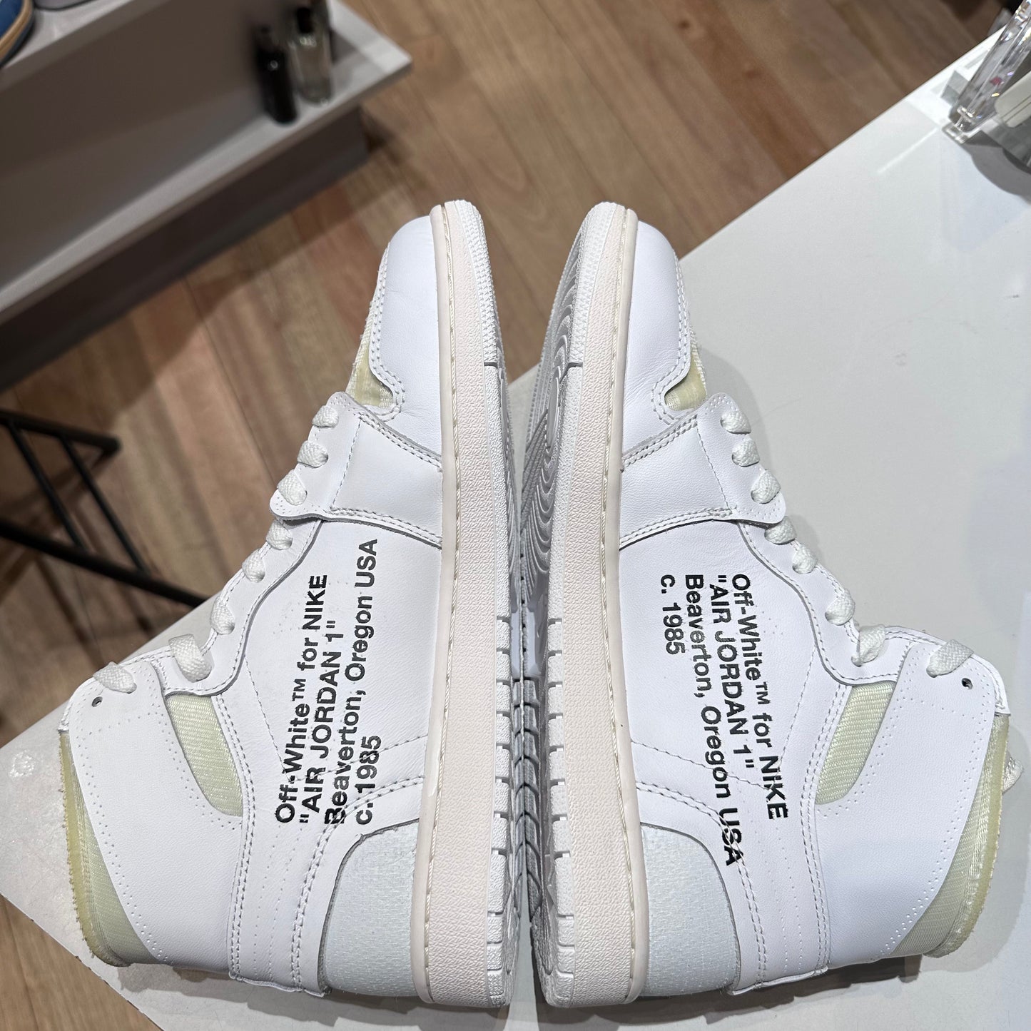 Jordan 1 Retro High Off-White Euro Pre-owned US 10.5