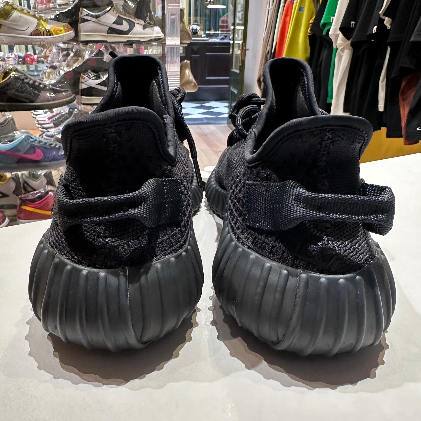 adidas Yeezy Boost 350 V2 Onyx (2022/2023) Pre-owned US 8.5