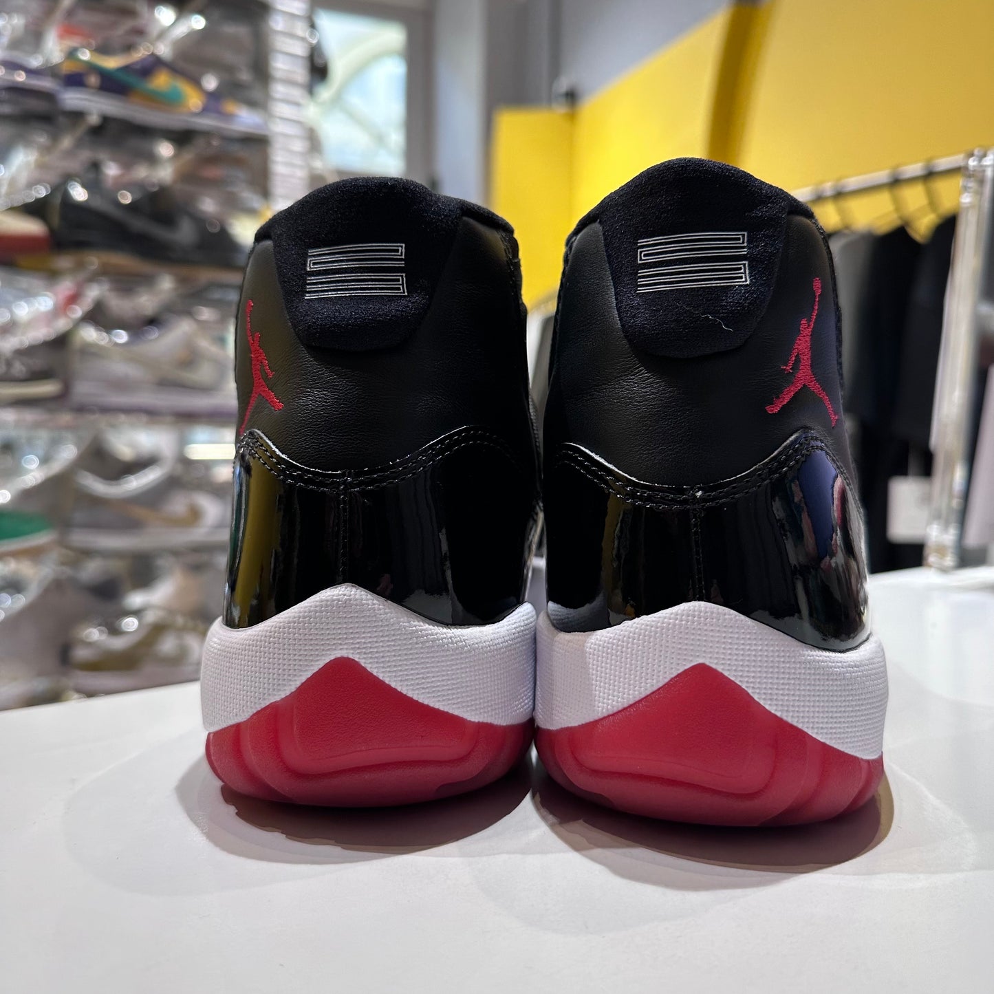 Jordan 11 Retro Playoffs Bred (2019) Pre-Owned