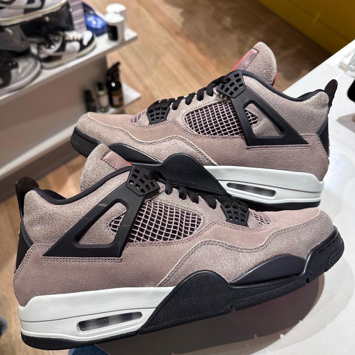 Jordan 4 Retro Taupe Haze Pre-owned US 12