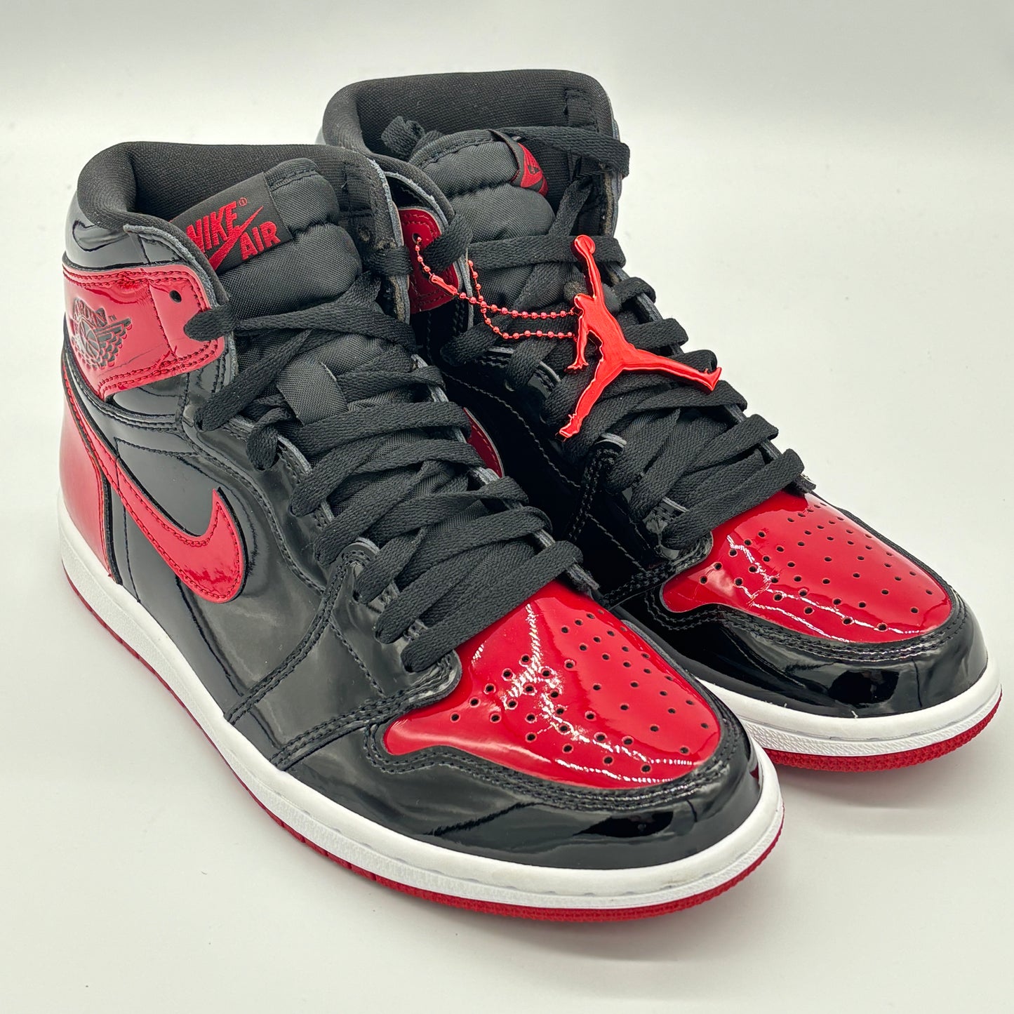 Jordan 1 Retro High OG Patent Bred Pre-owned US 8