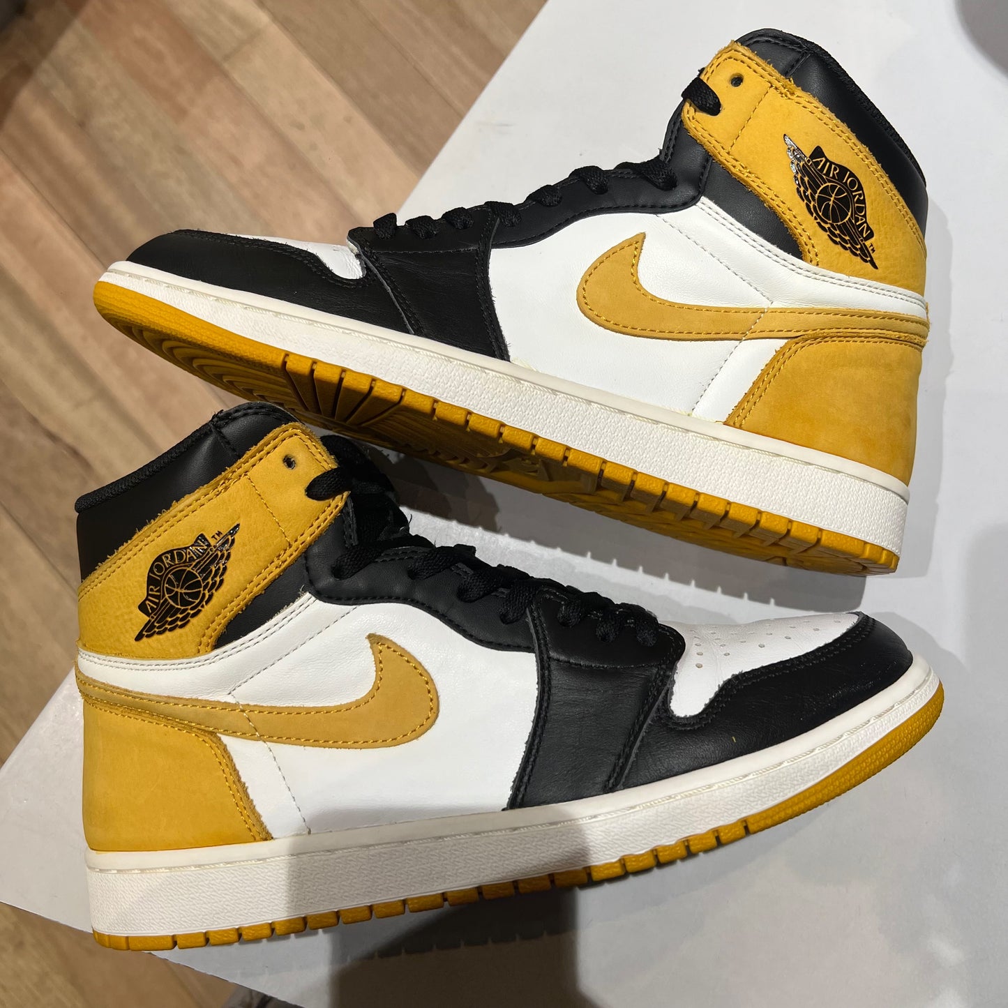 Jordan 1 Retro High Yellow Ochre Pre-owned US 10.5