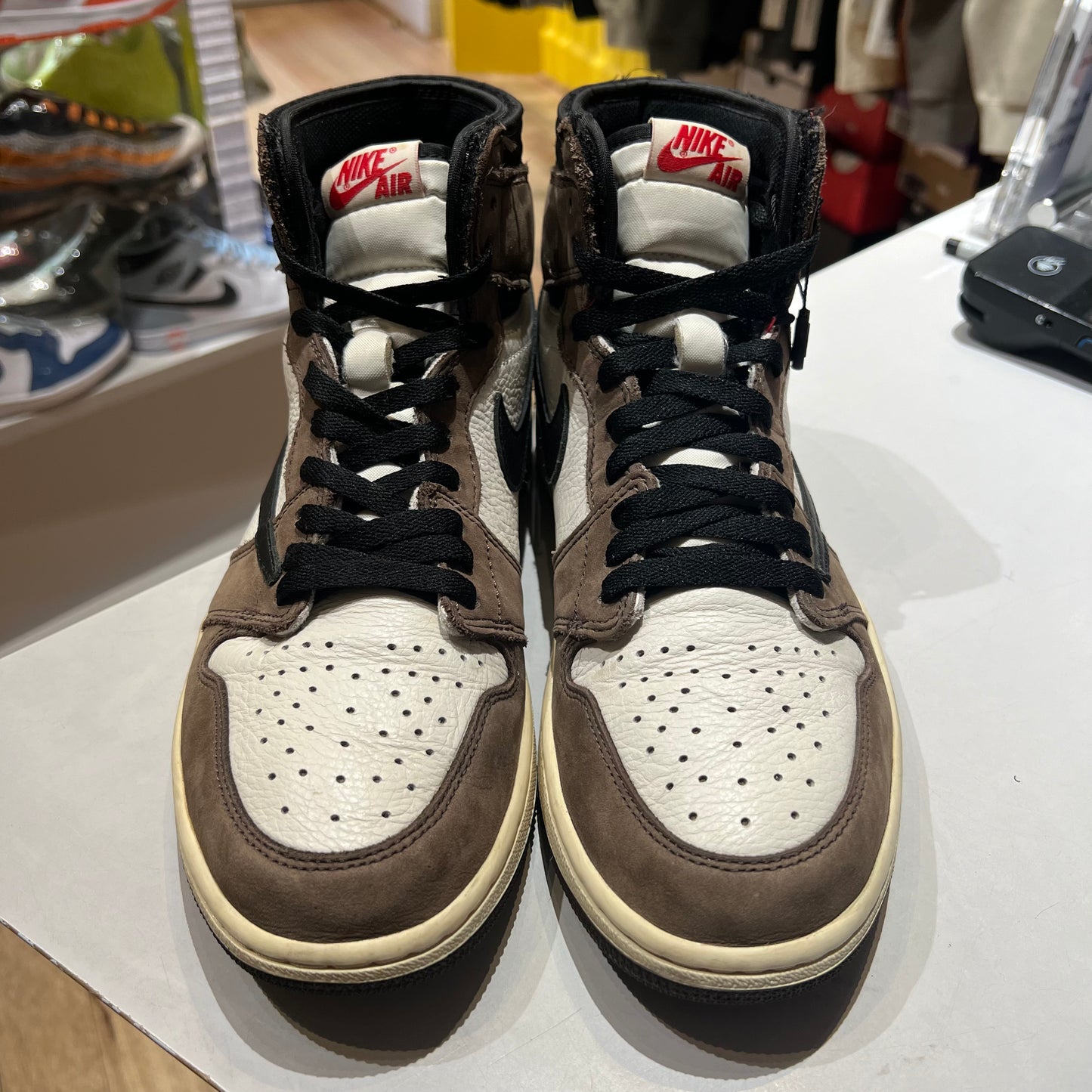 Jordan 1 Retro High OG SP Travis Scott Mocha Pre-Owned  Size 10.5