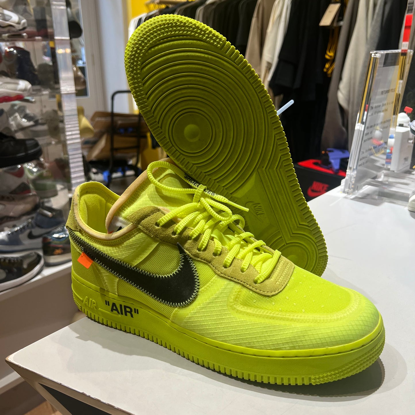 Nike Air Force 1 Low Off-White Volt pre-owned US 12