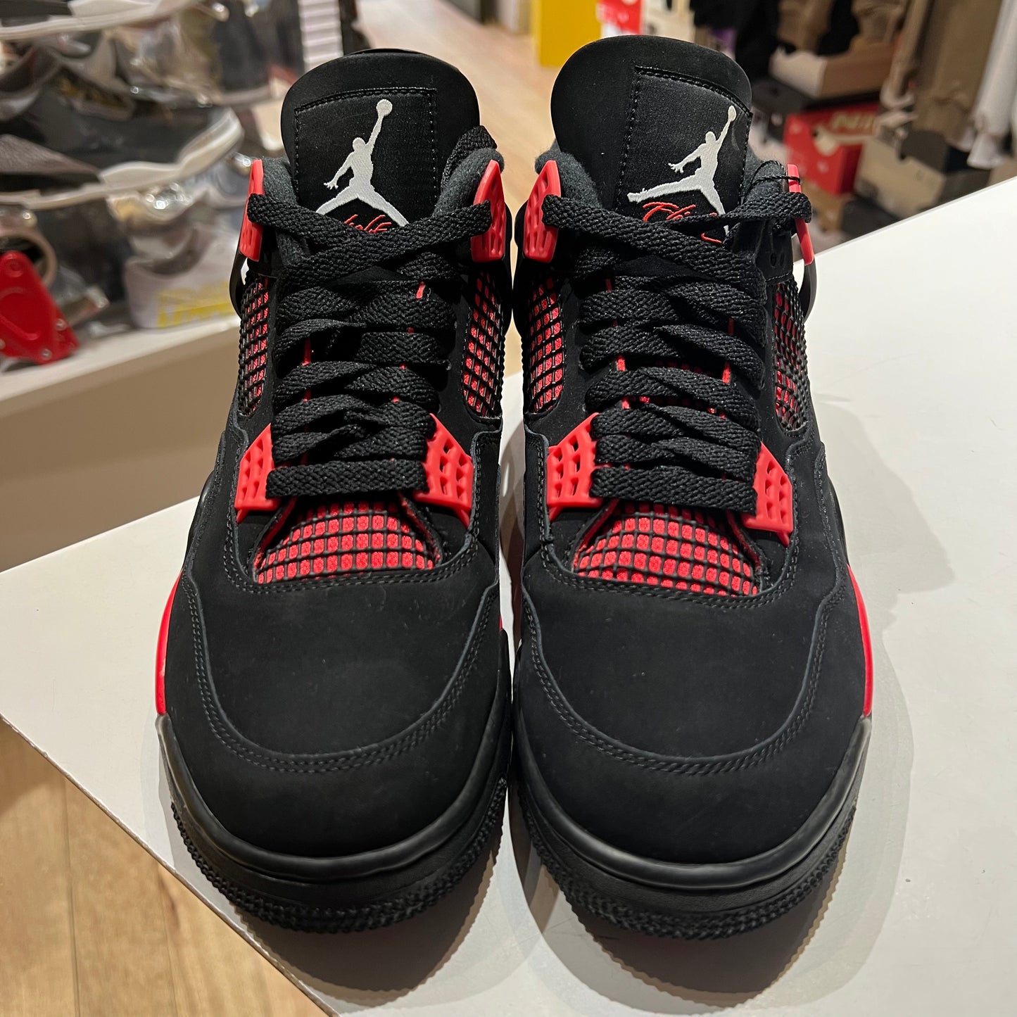 Jordan 4 Retro Red Thunder Pre-owned US10