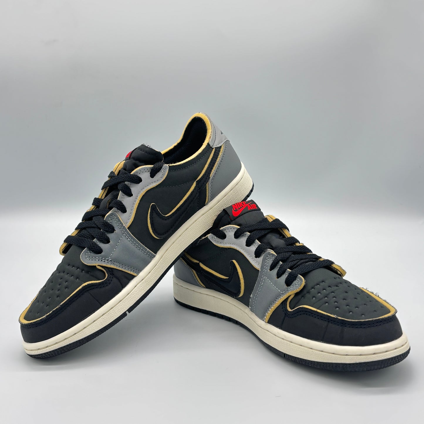 Jordan 1 Low OG EX Black Smoke Grey US9 Pre-owned