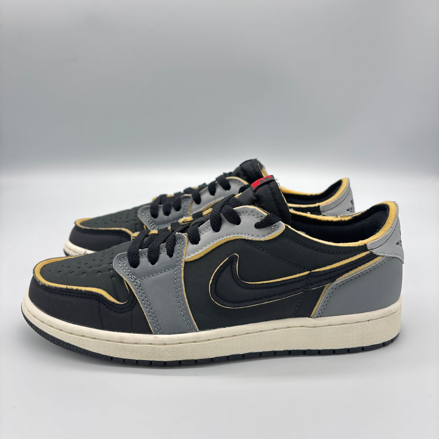 Jordan 1 Low OG EX Black Smoke Grey US9 Pre-owned