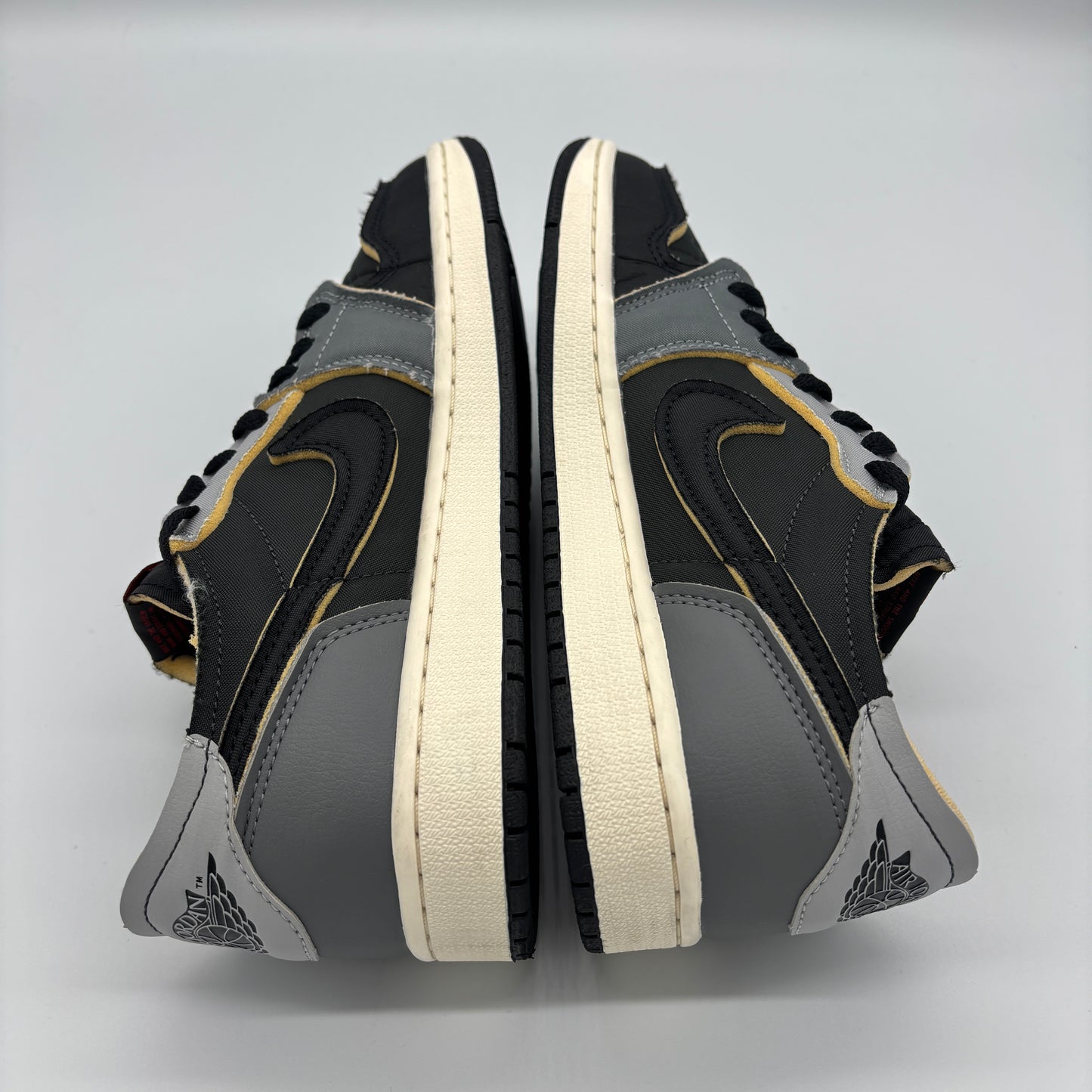 Jordan 1 Low OG EX Black Smoke Grey US9 Pre-owned