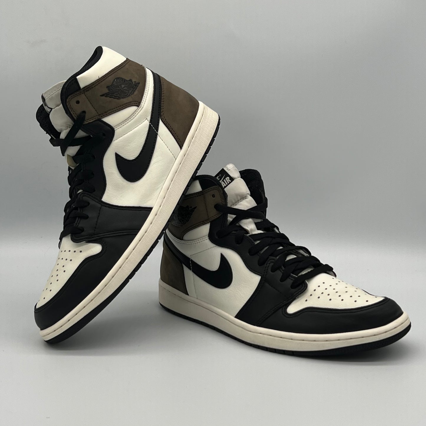 Jordan 1 Retro High Dark Mocha Pre-owned US12