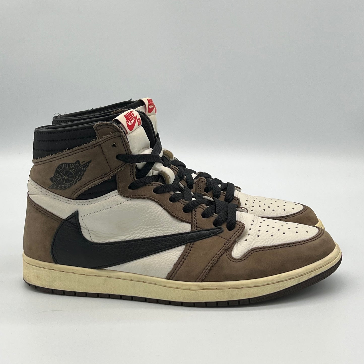Jordan 1 Retro High OG SP Travis Scott Mocha Pre-Owned  Size 10.5