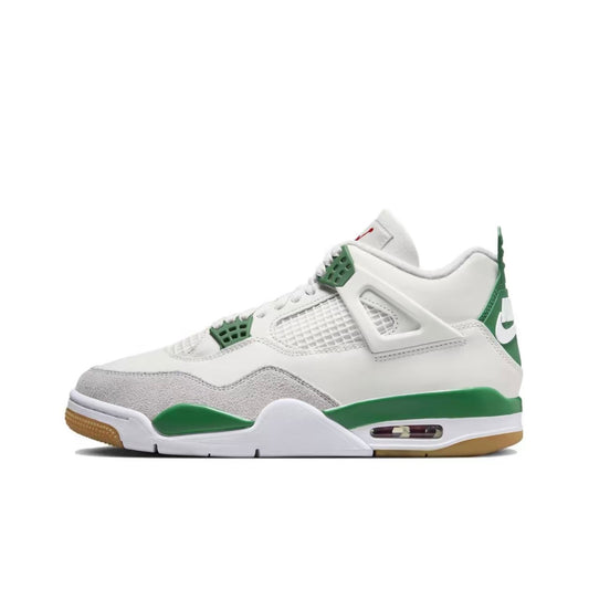 Jordan 4 Retro SB Pine Green Pre-owned US13